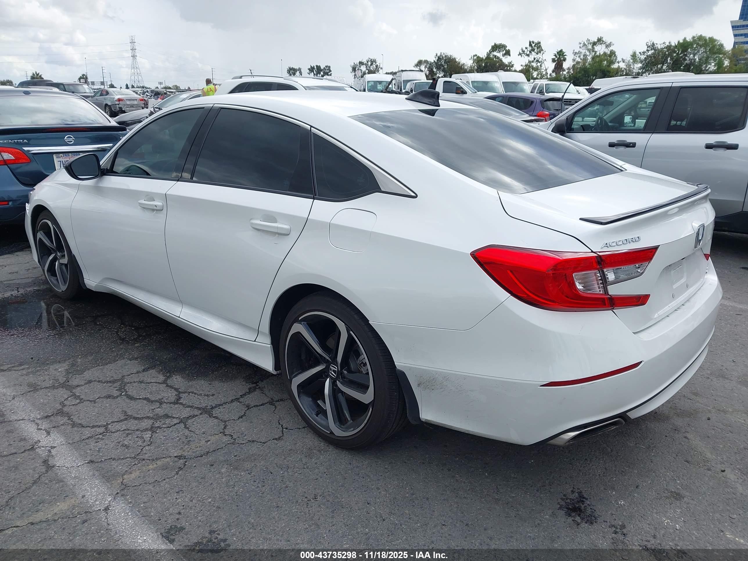 HONDA ACCORD image 3