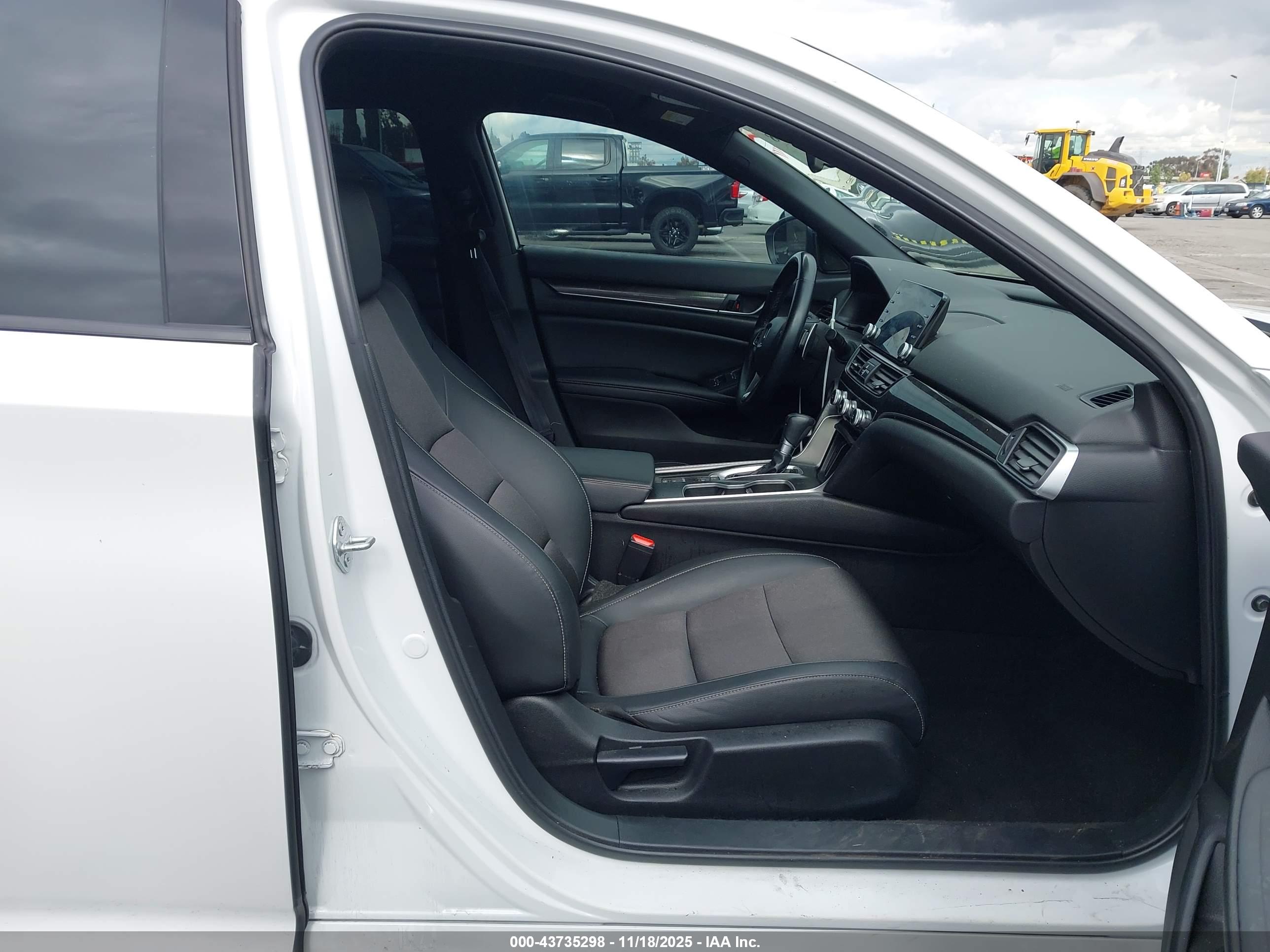 HONDA ACCORD image 5