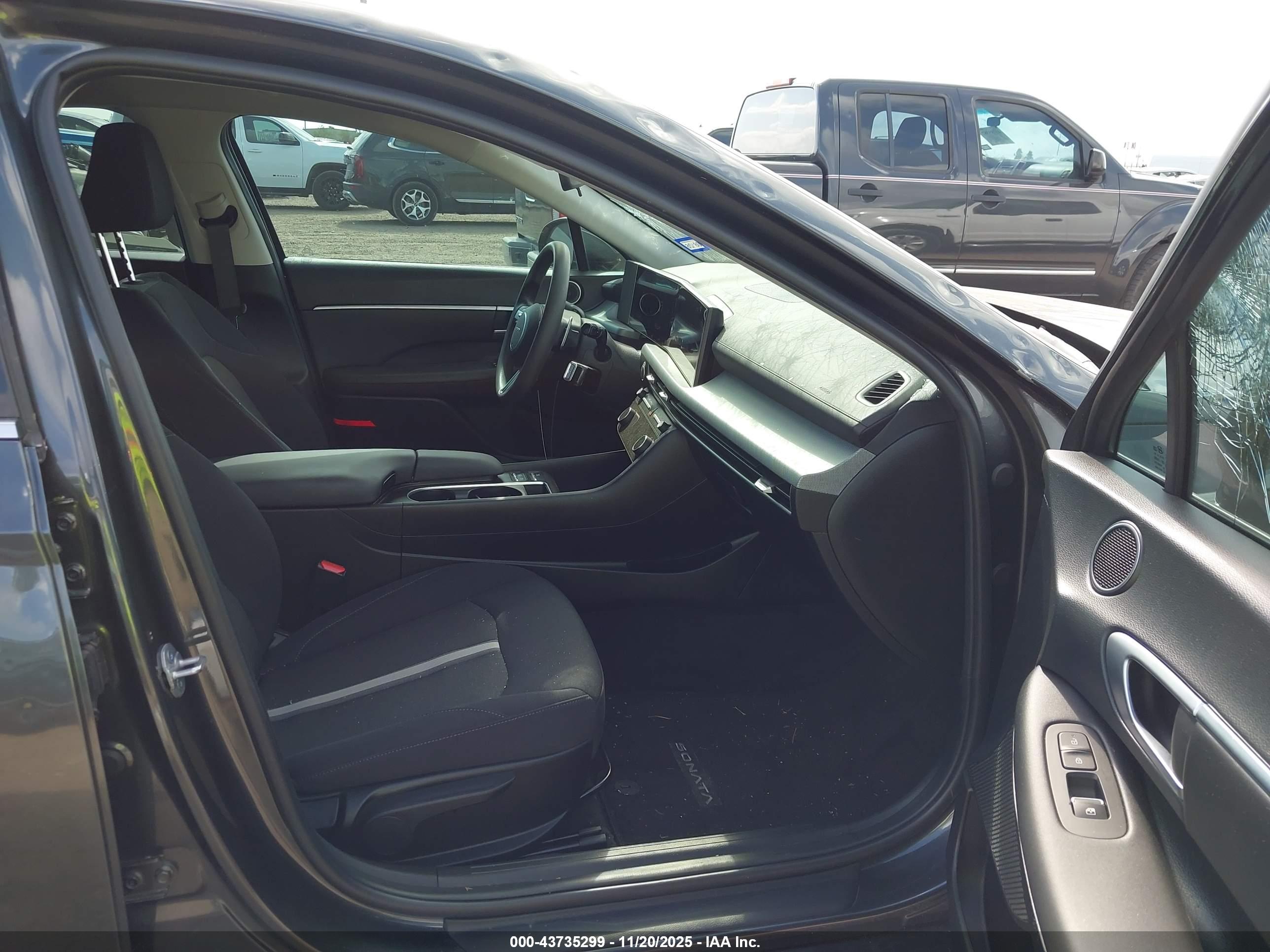 HYUNDAI SONATA image 5