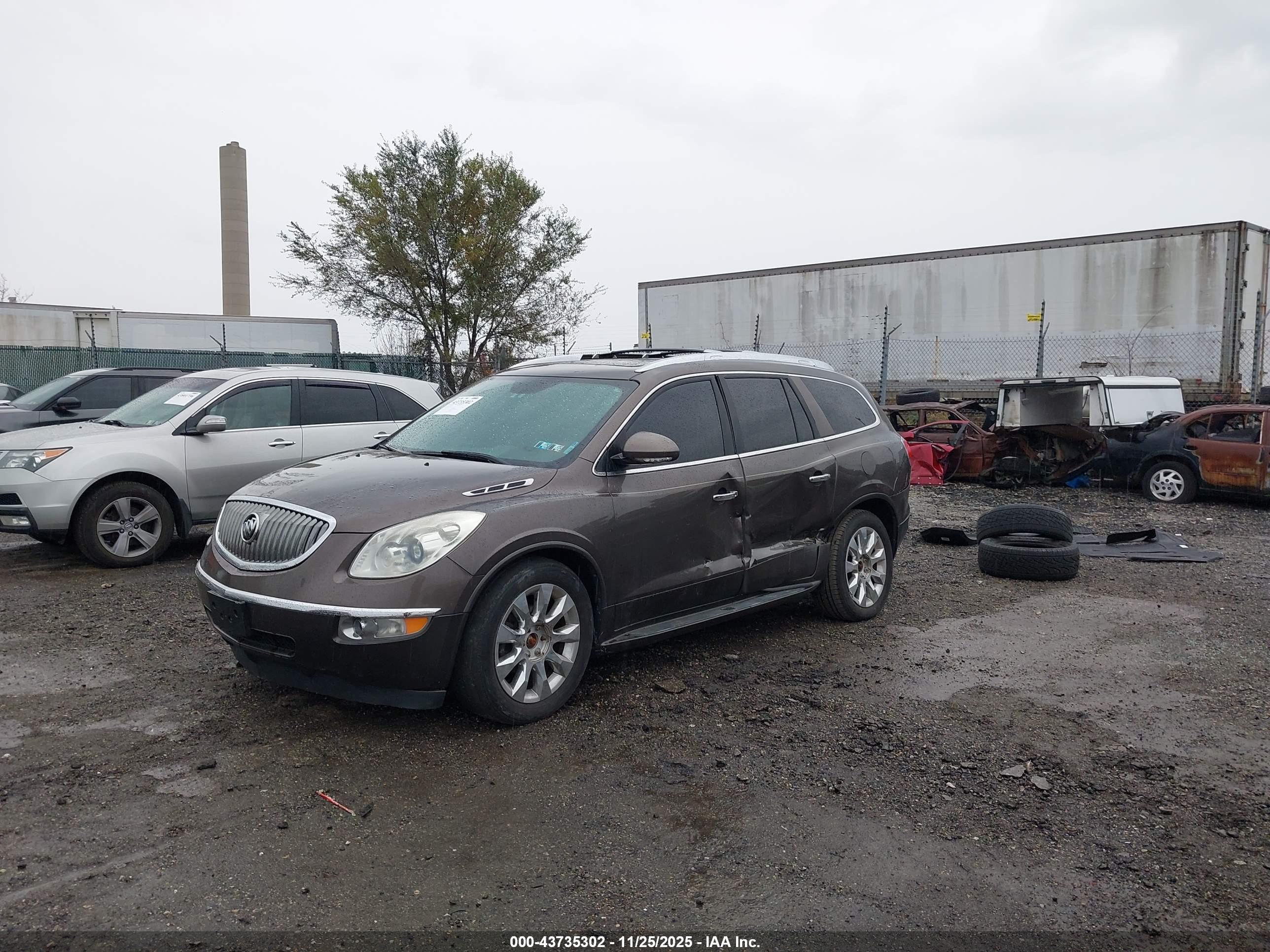 BUICK ENCLAVE image 2