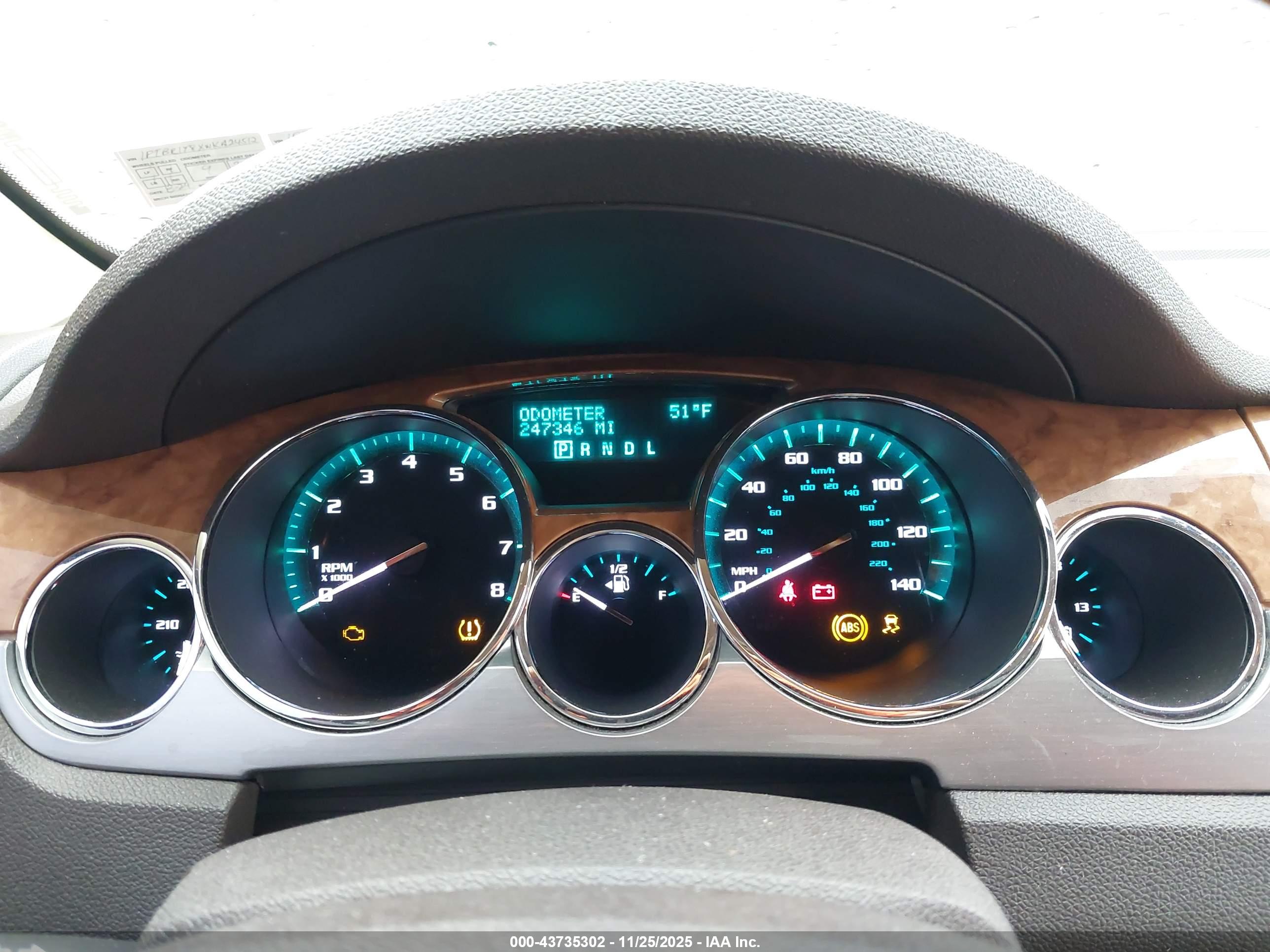 BUICK ENCLAVE image 7