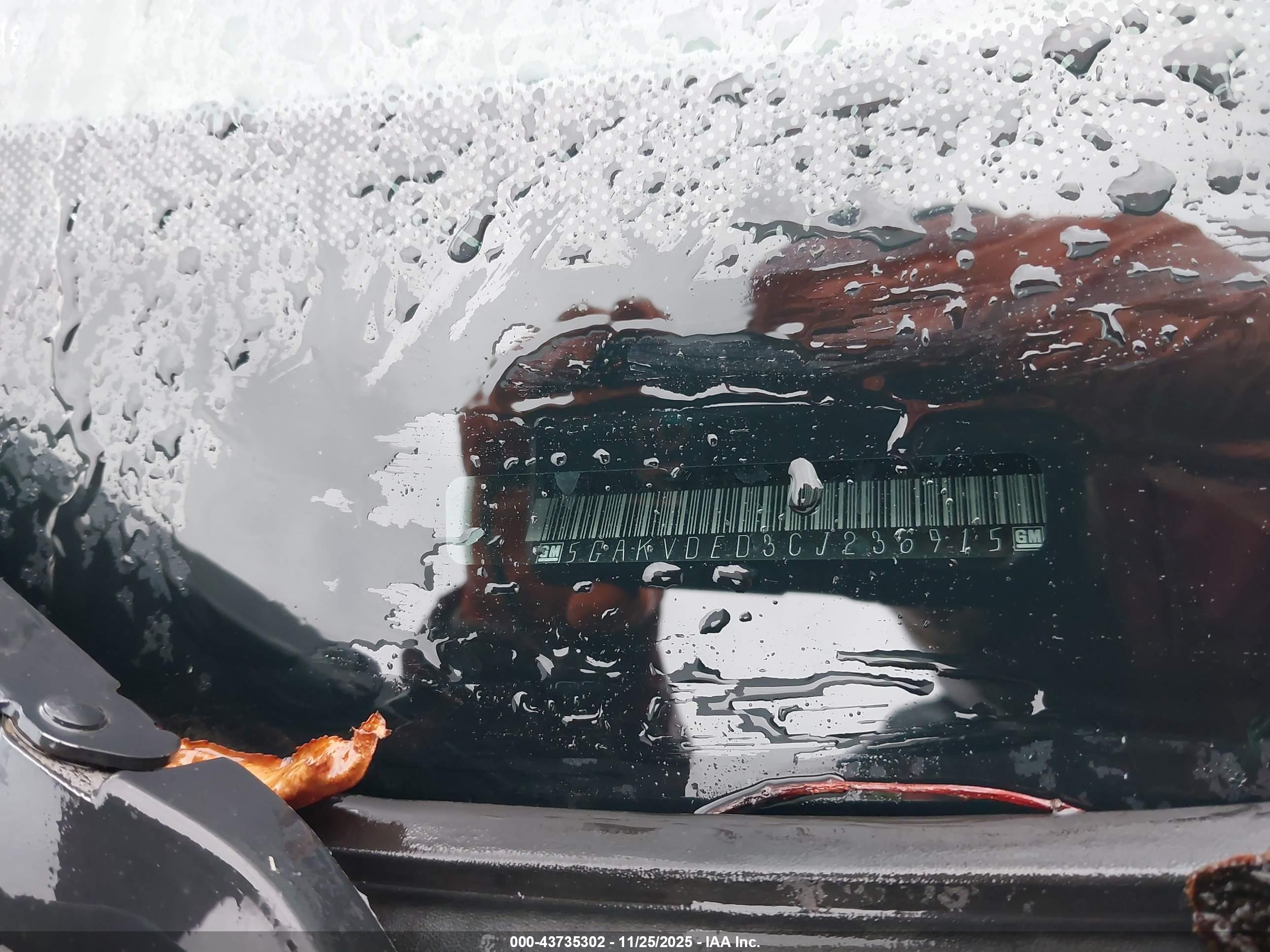 BUICK ENCLAVE image 9