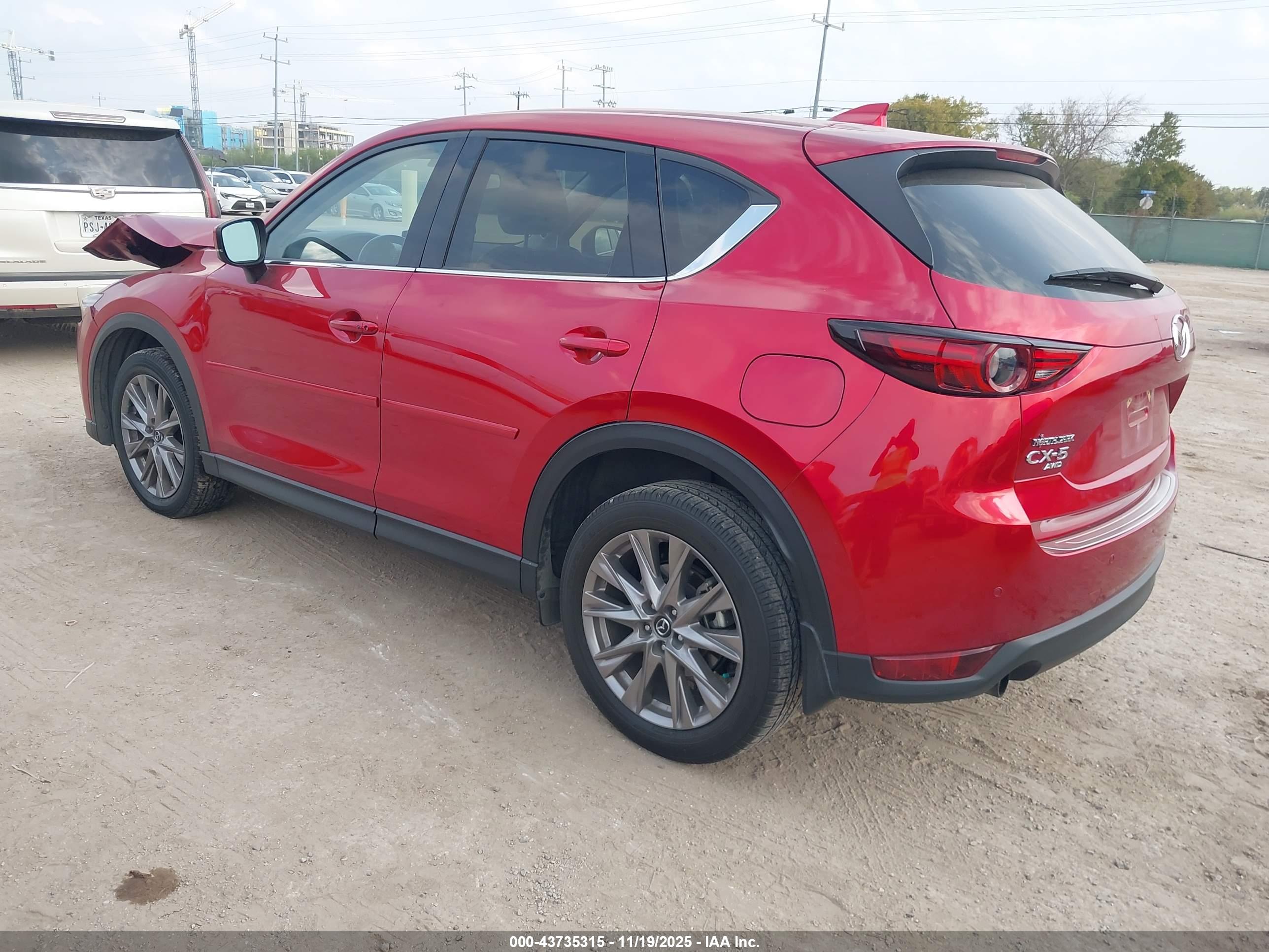 MAZDA CX-5 image 3
