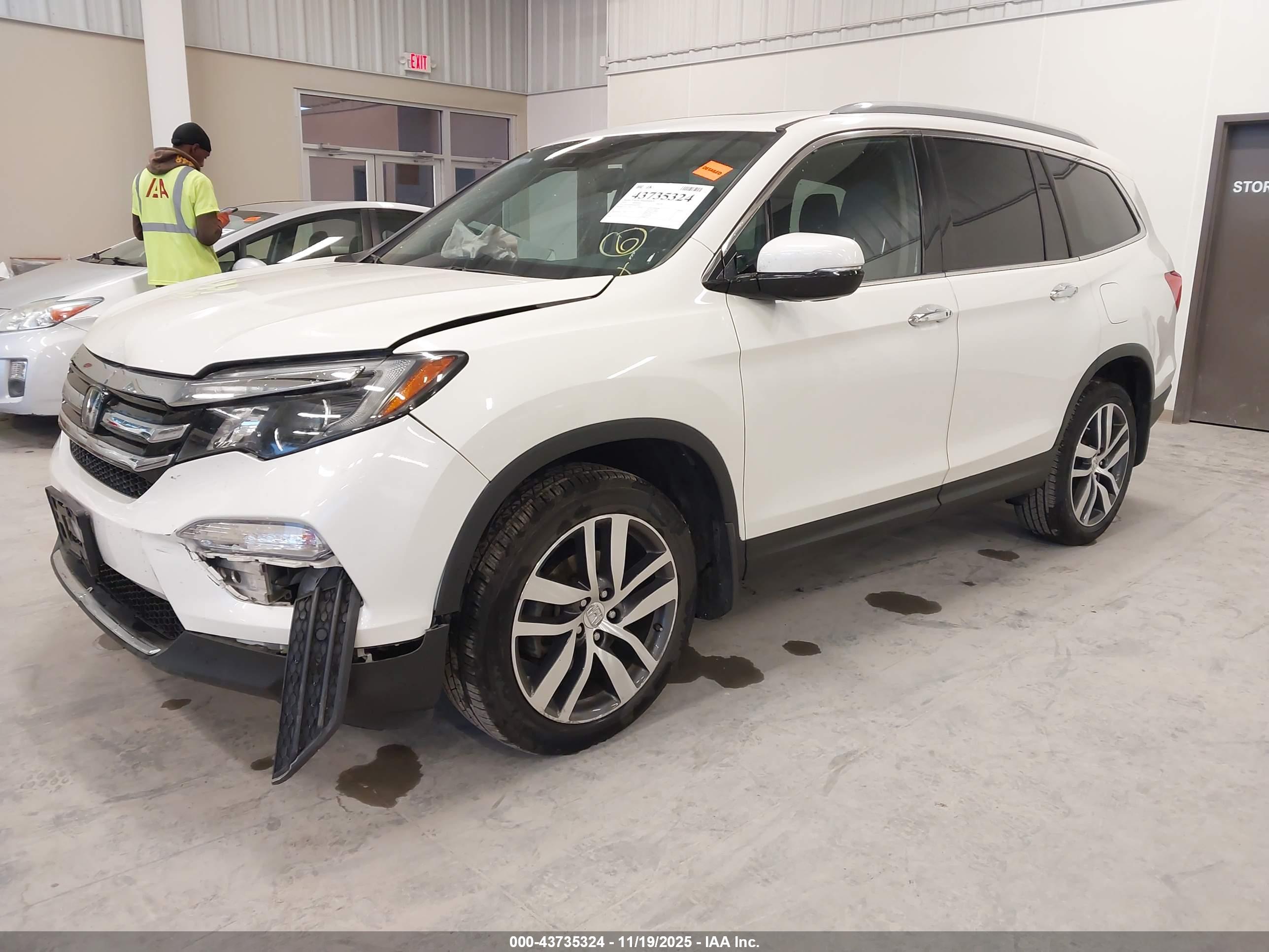 HONDA PILOT image 2