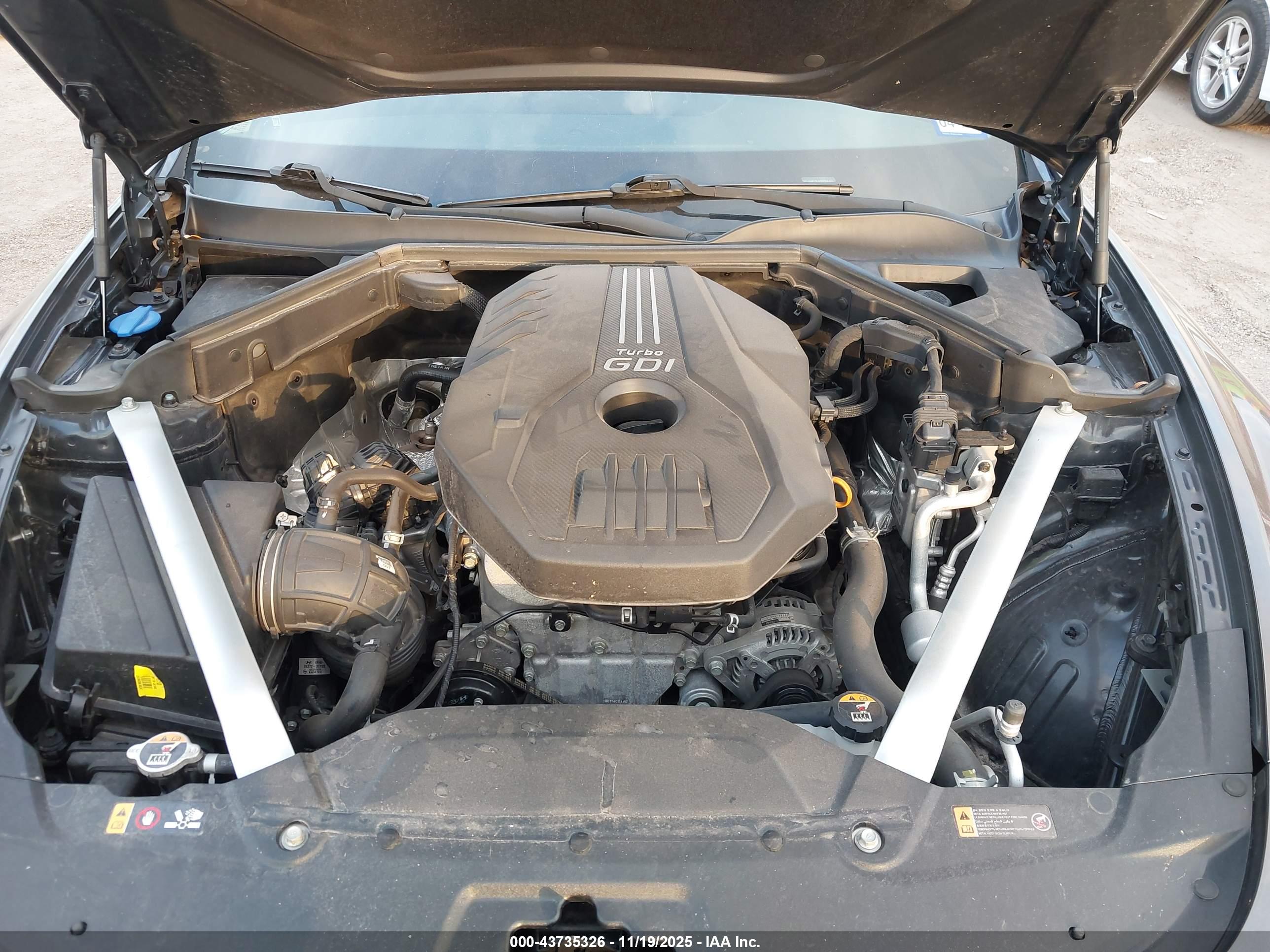 KIA STINGER image 10