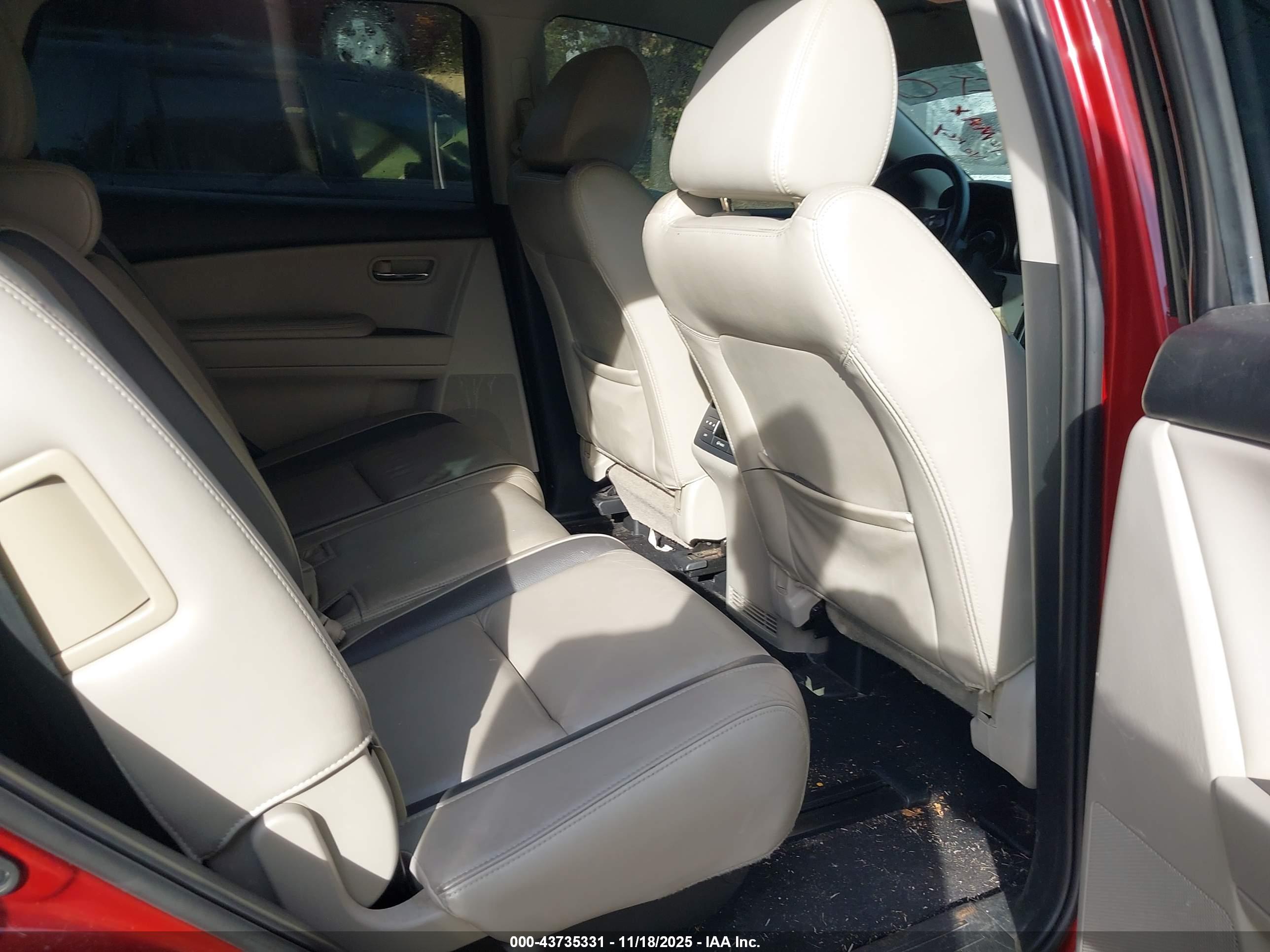 MAZDA CX-9 image 8
