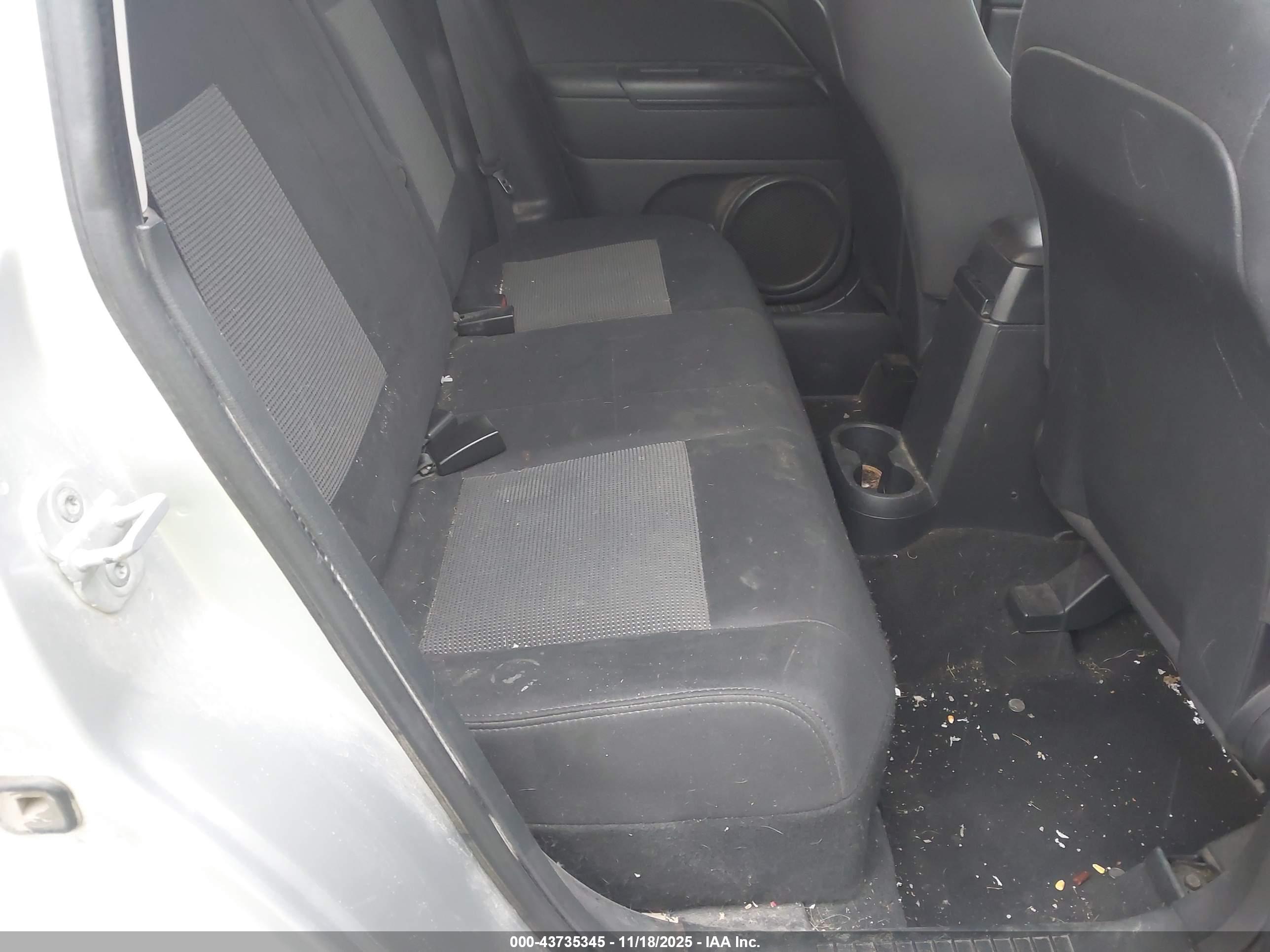 JEEP COMPASS image 8