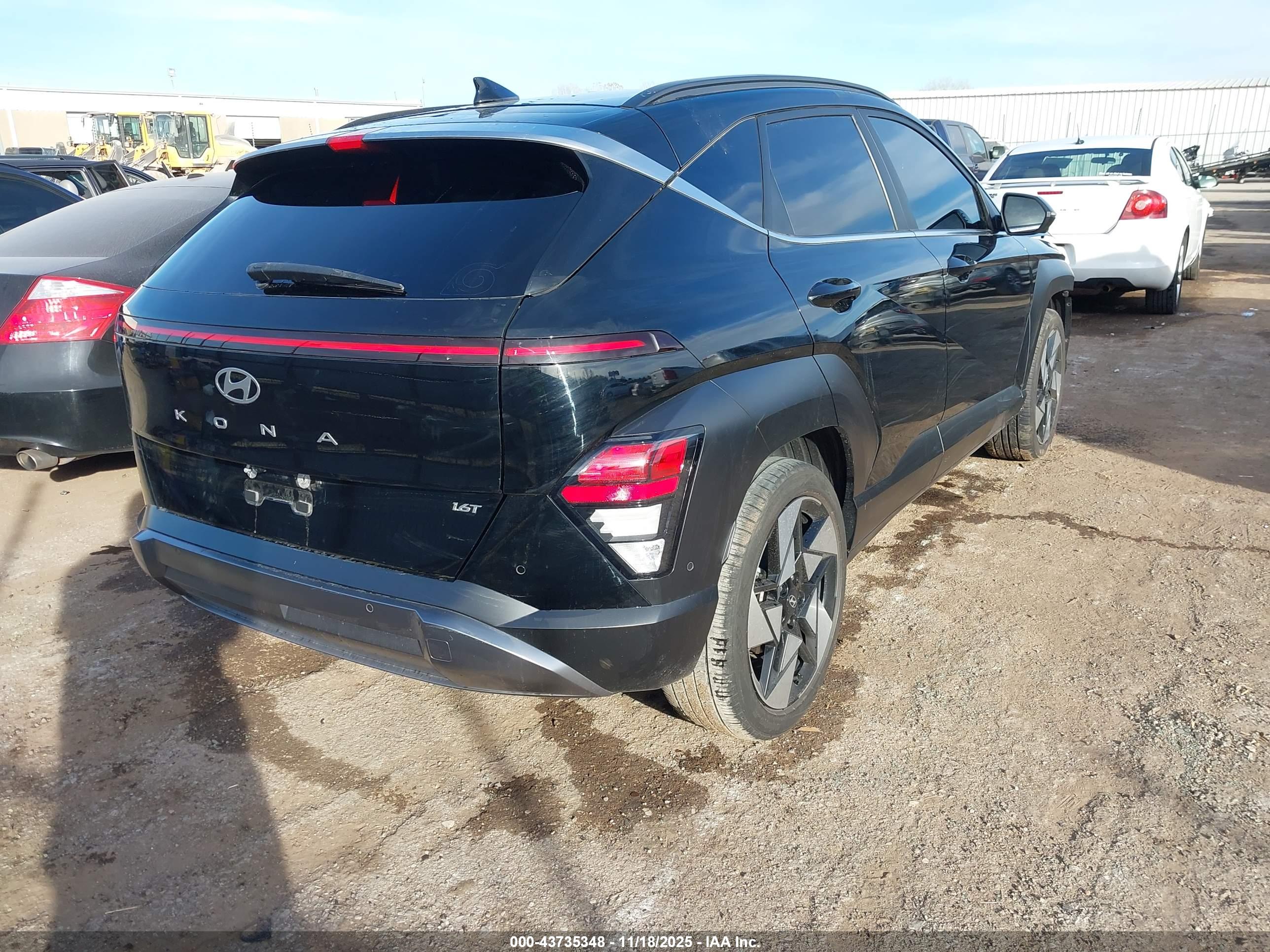 HYUNDAI KONA image 4