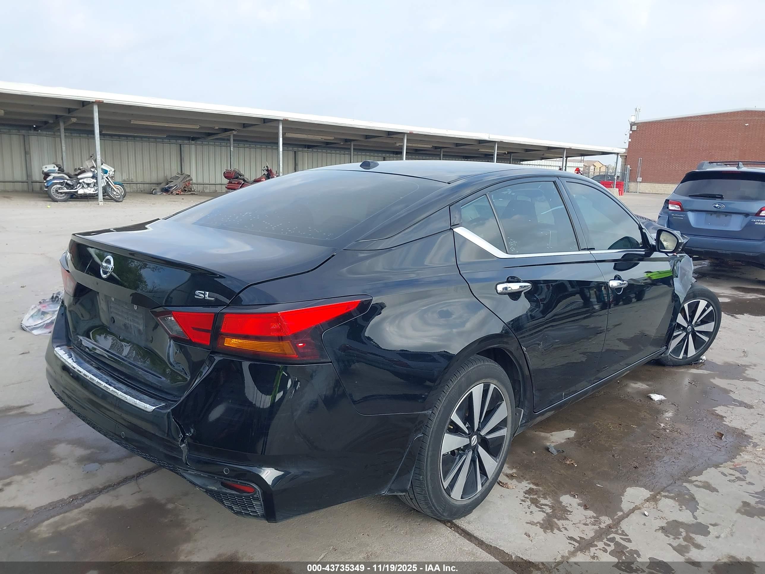 NISSAN ALTIMA image 4