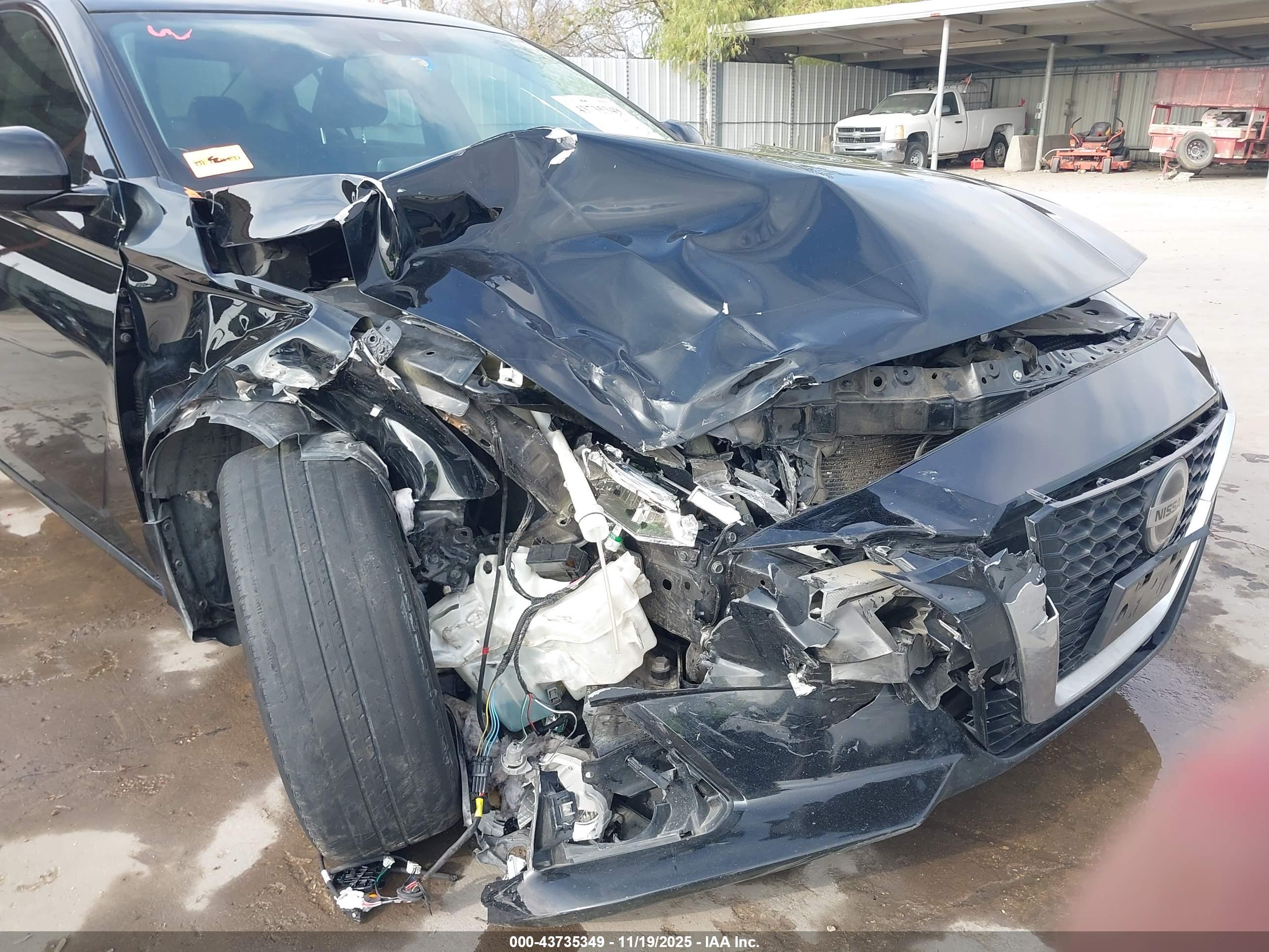 NISSAN ALTIMA image 6