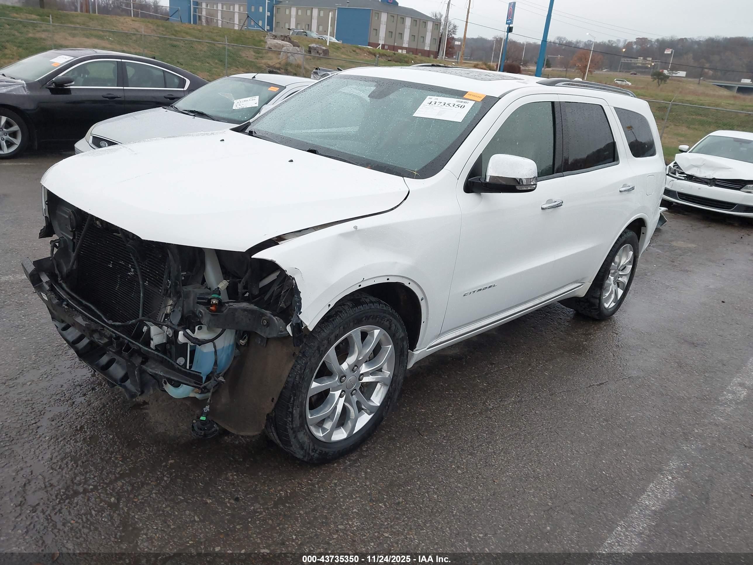 DODGE DURANGO image 2