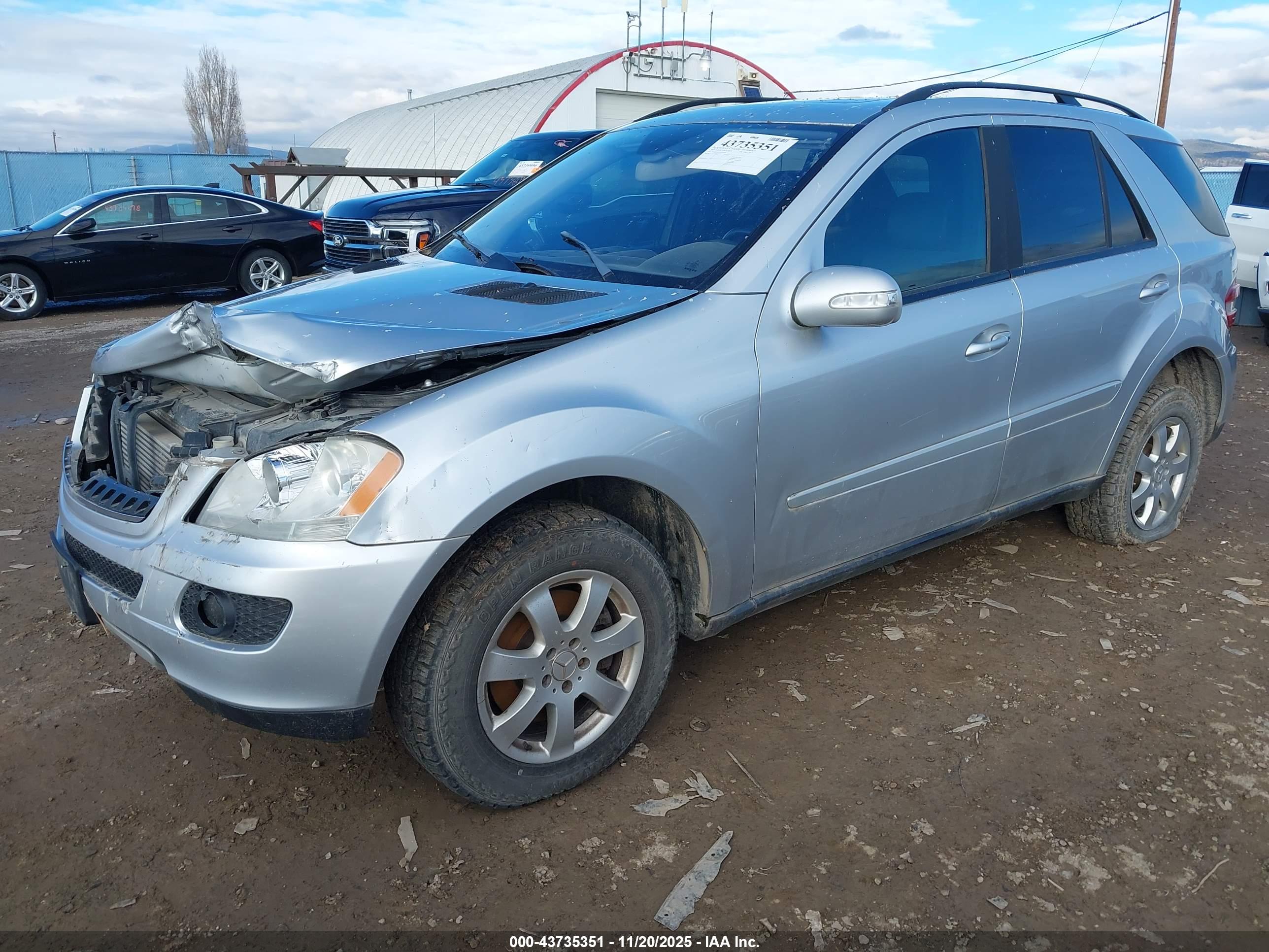 MERCEDES-BENZ ML image 2