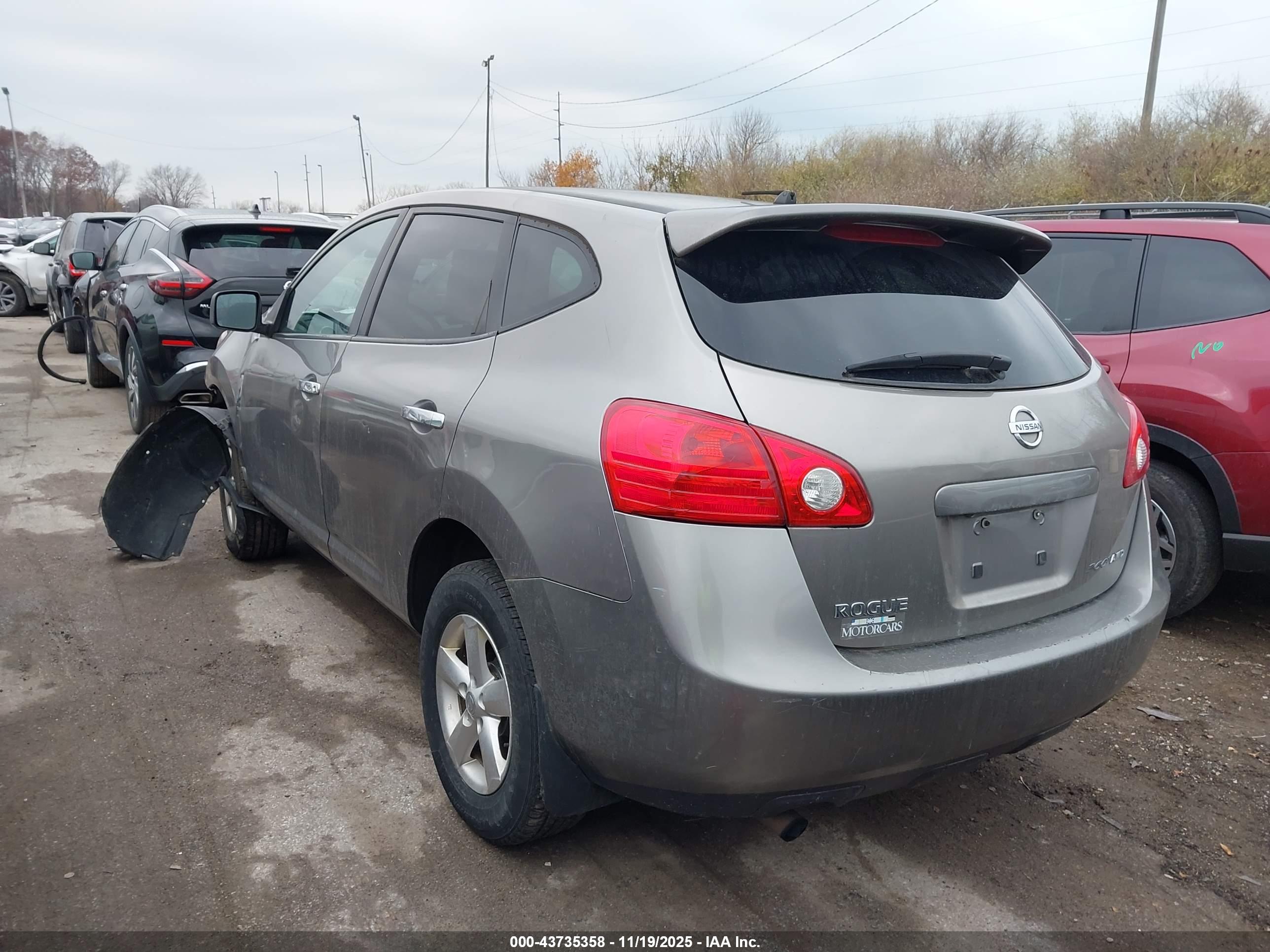 NISSAN ROGUE image 3