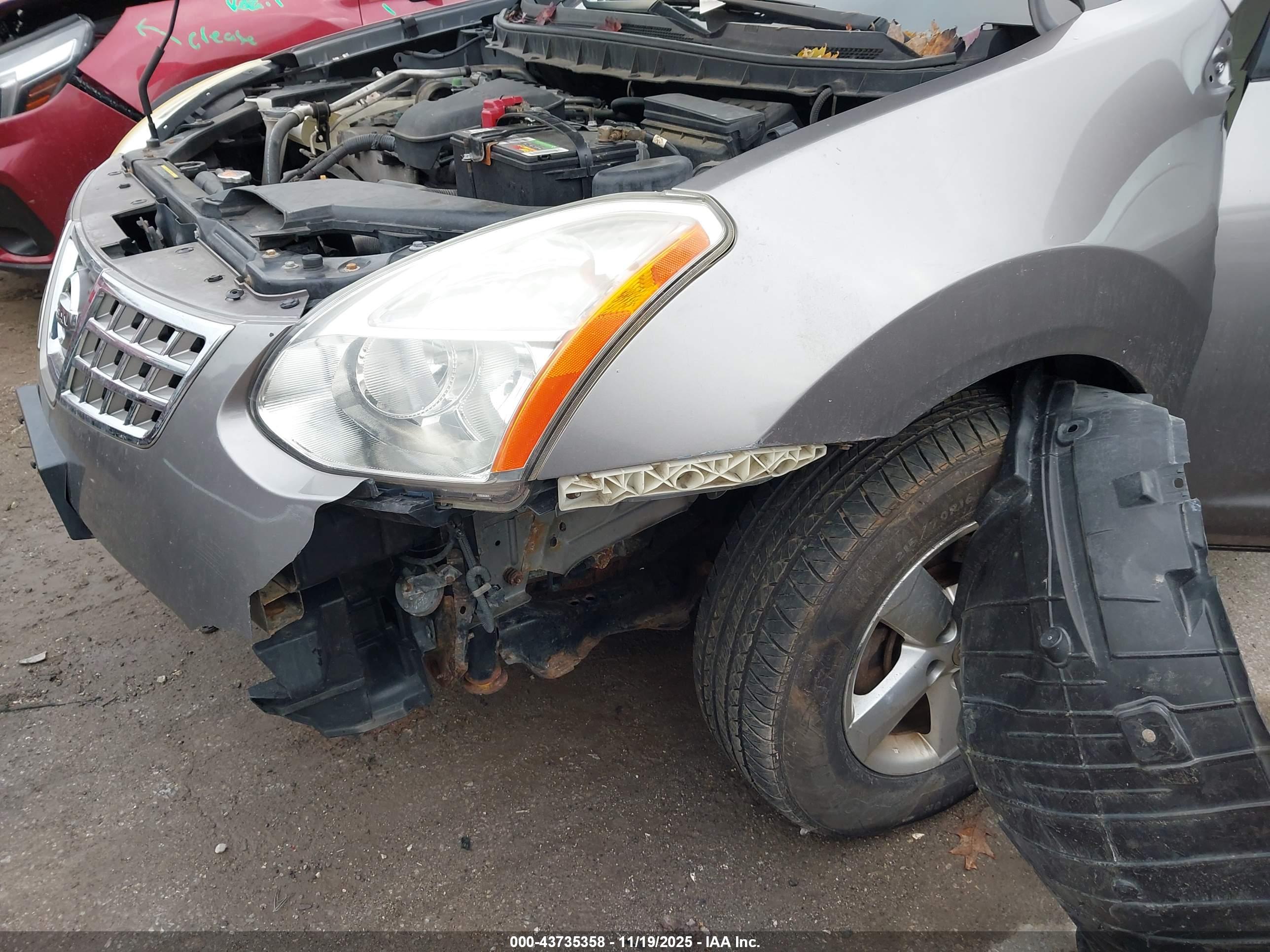 NISSAN ROGUE image 6