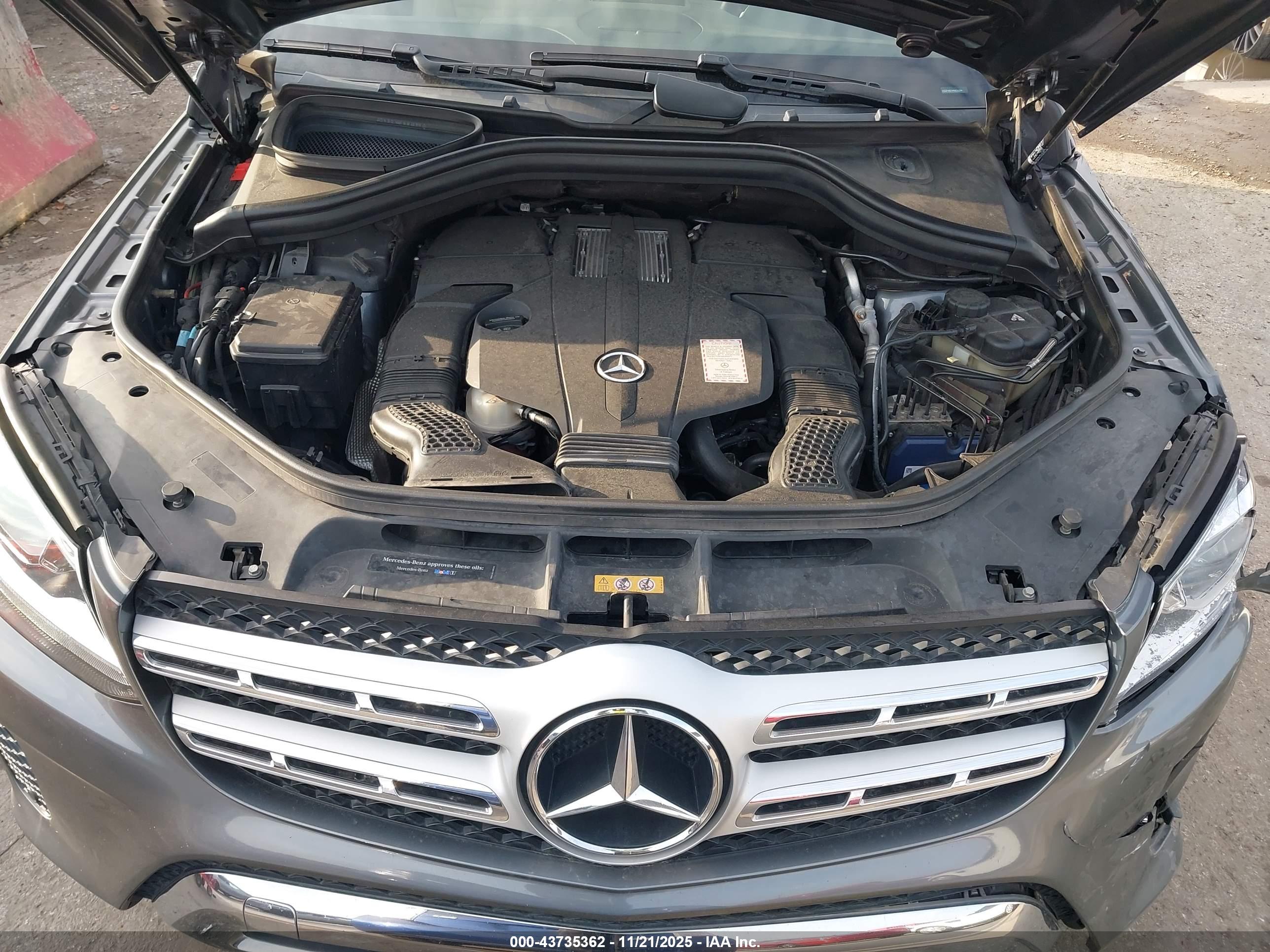 MERCEDES-BENZ GLS image 10