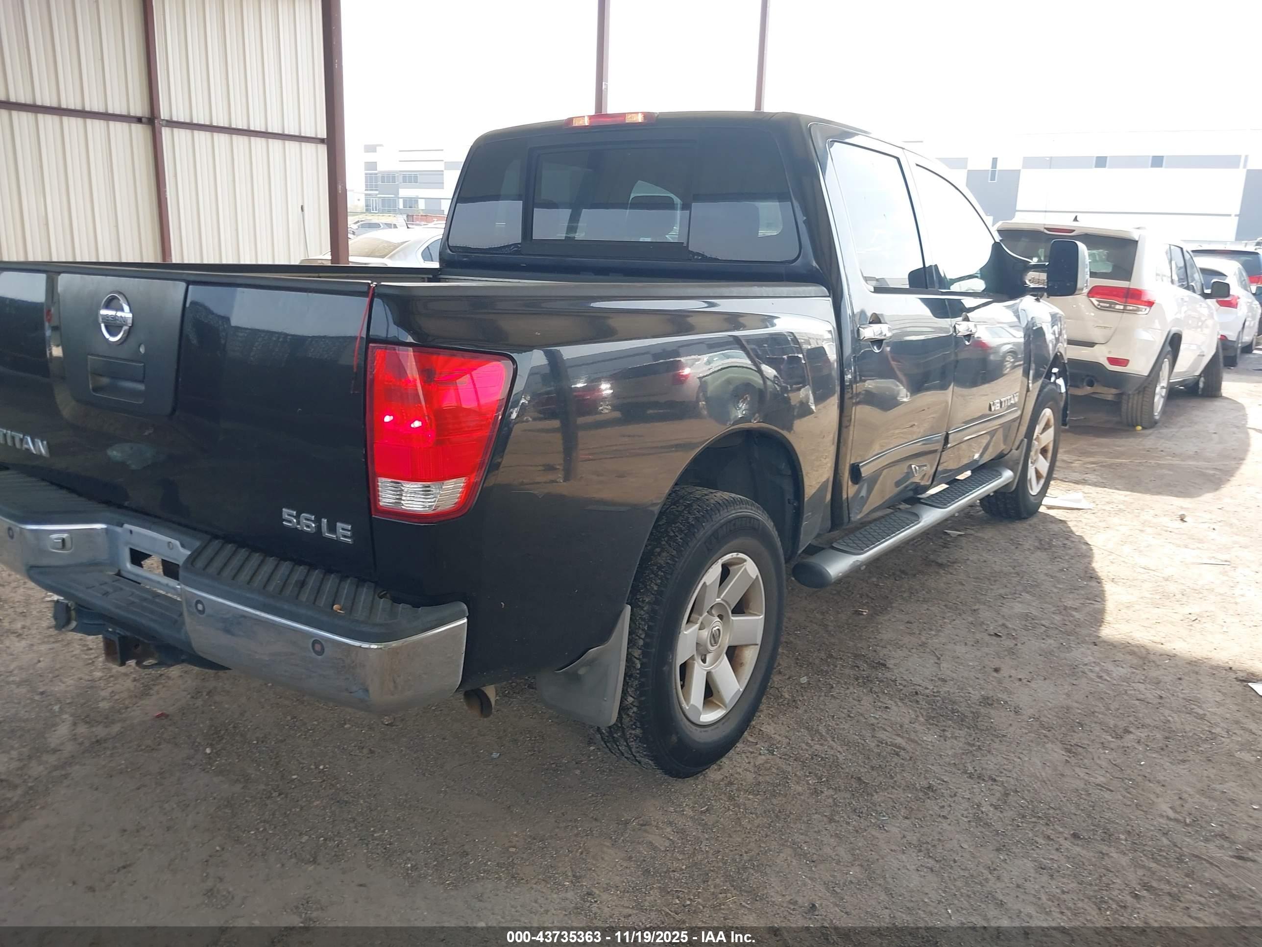 NISSAN TITAN image 4