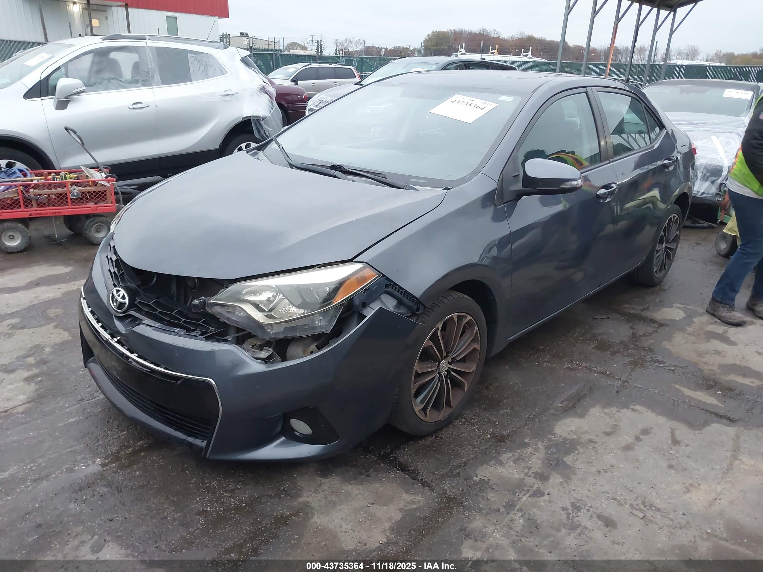 TOYOTA COROLLA image 2