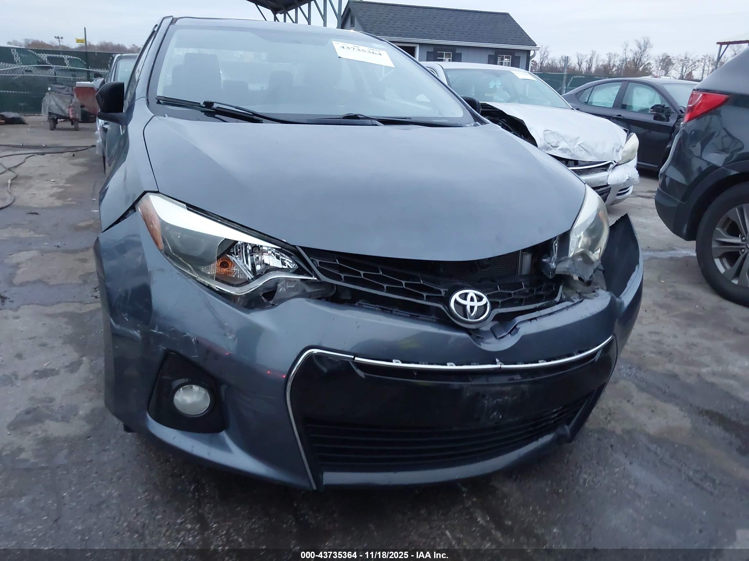 TOYOTA COROLLA image 6