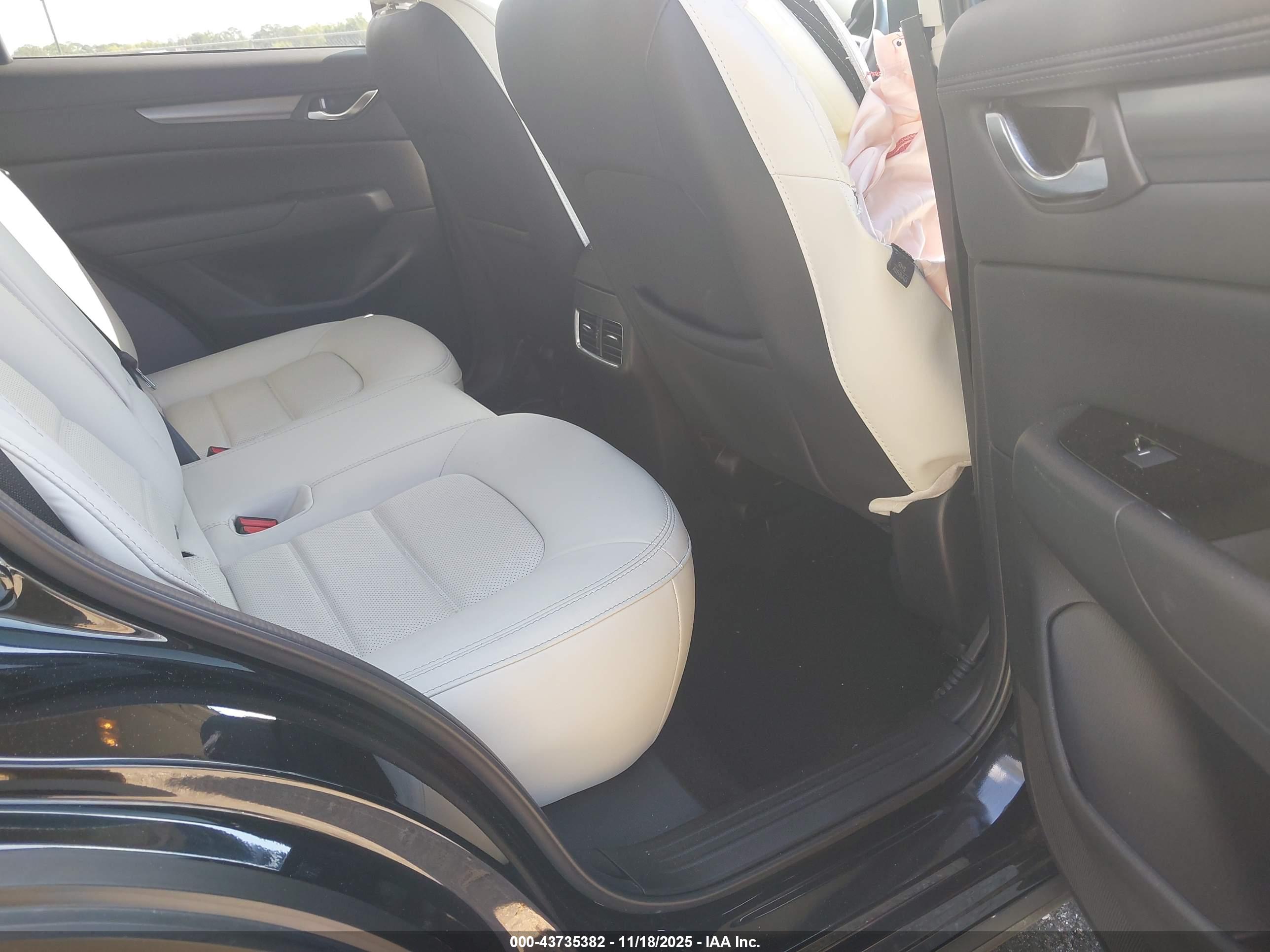 MAZDA CX-5 image 8