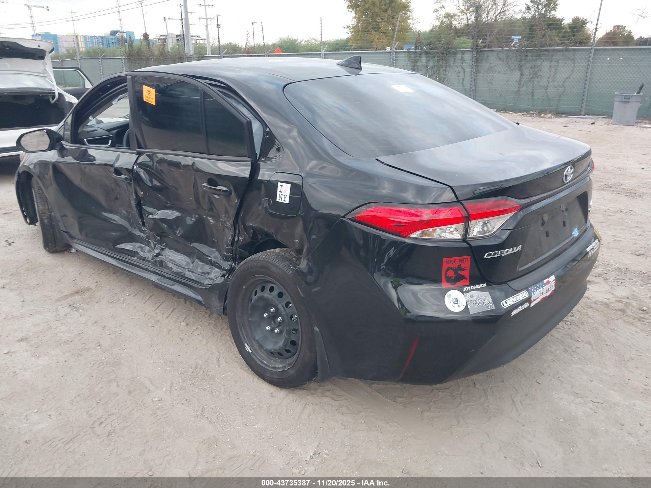 TOYOTA COROLLA image 3