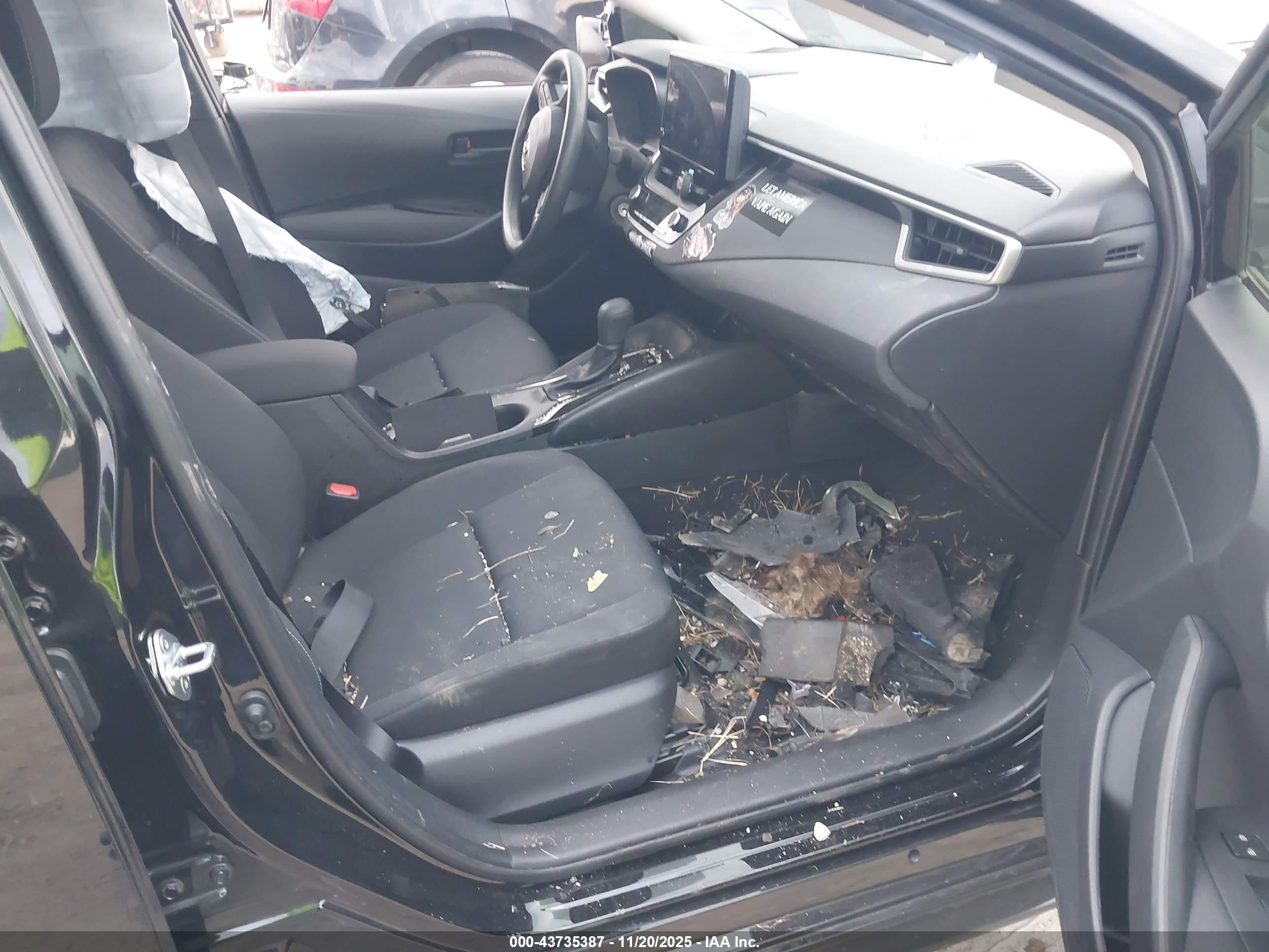 TOYOTA COROLLA image 5