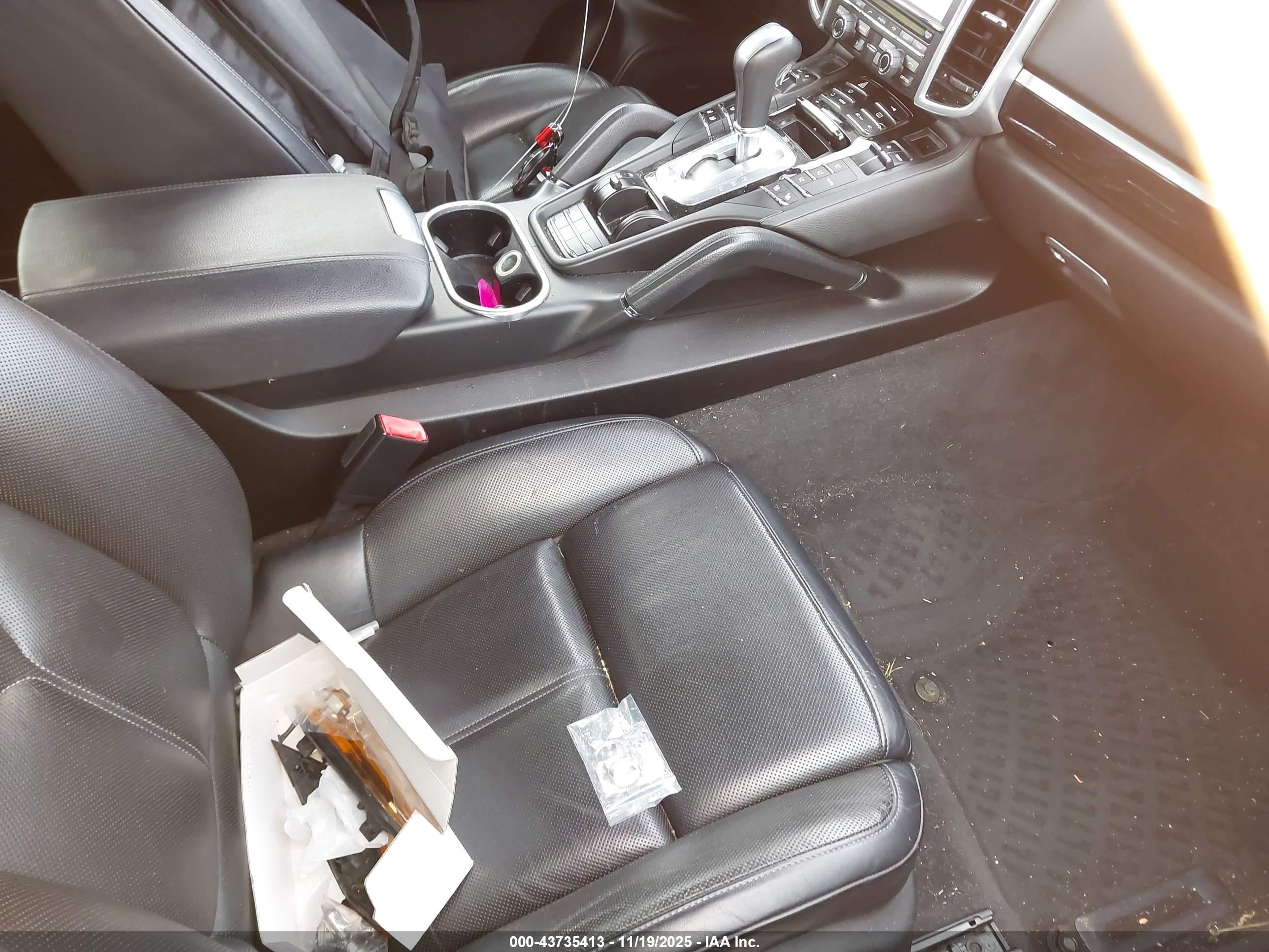 PORSCHE CAYENNE image 5
