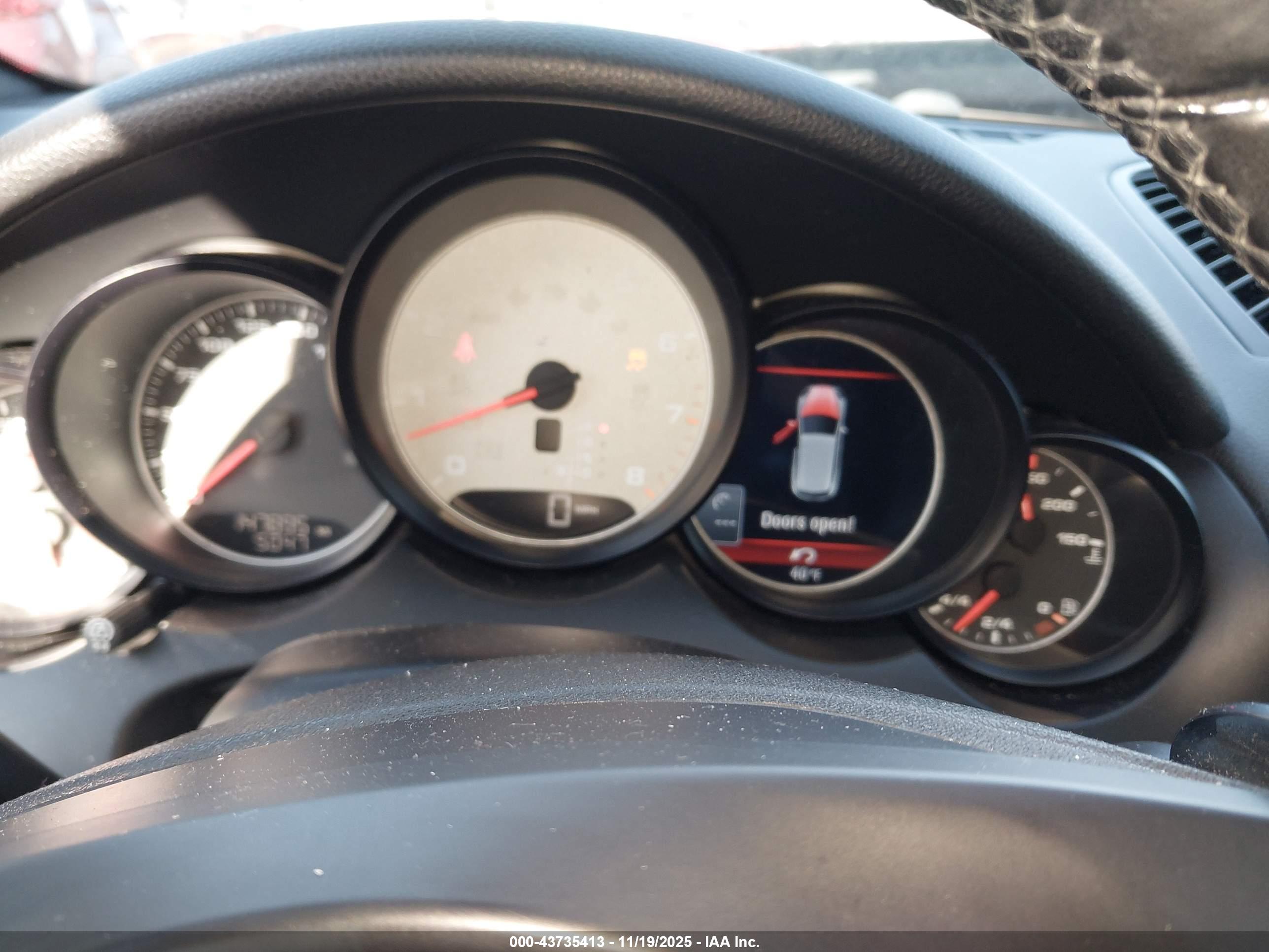 PORSCHE CAYENNE image 7