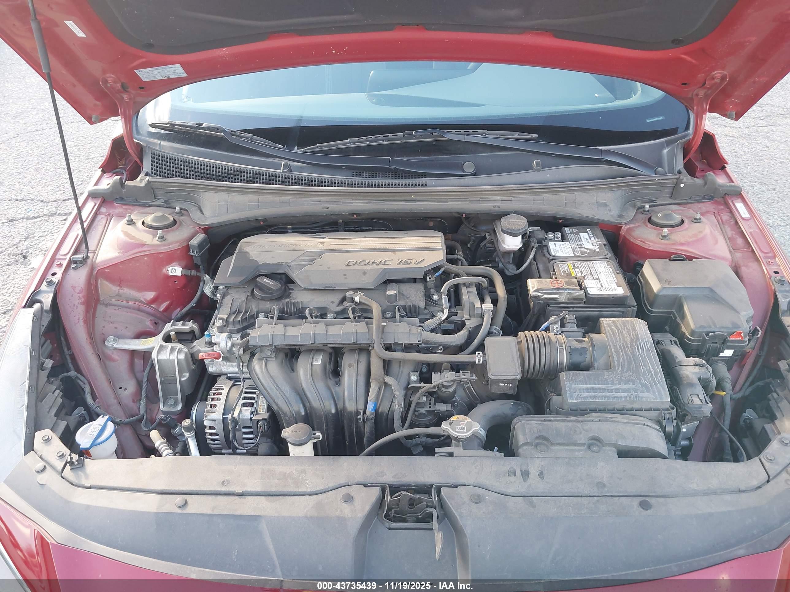 HYUNDAI ELANTRA image 10