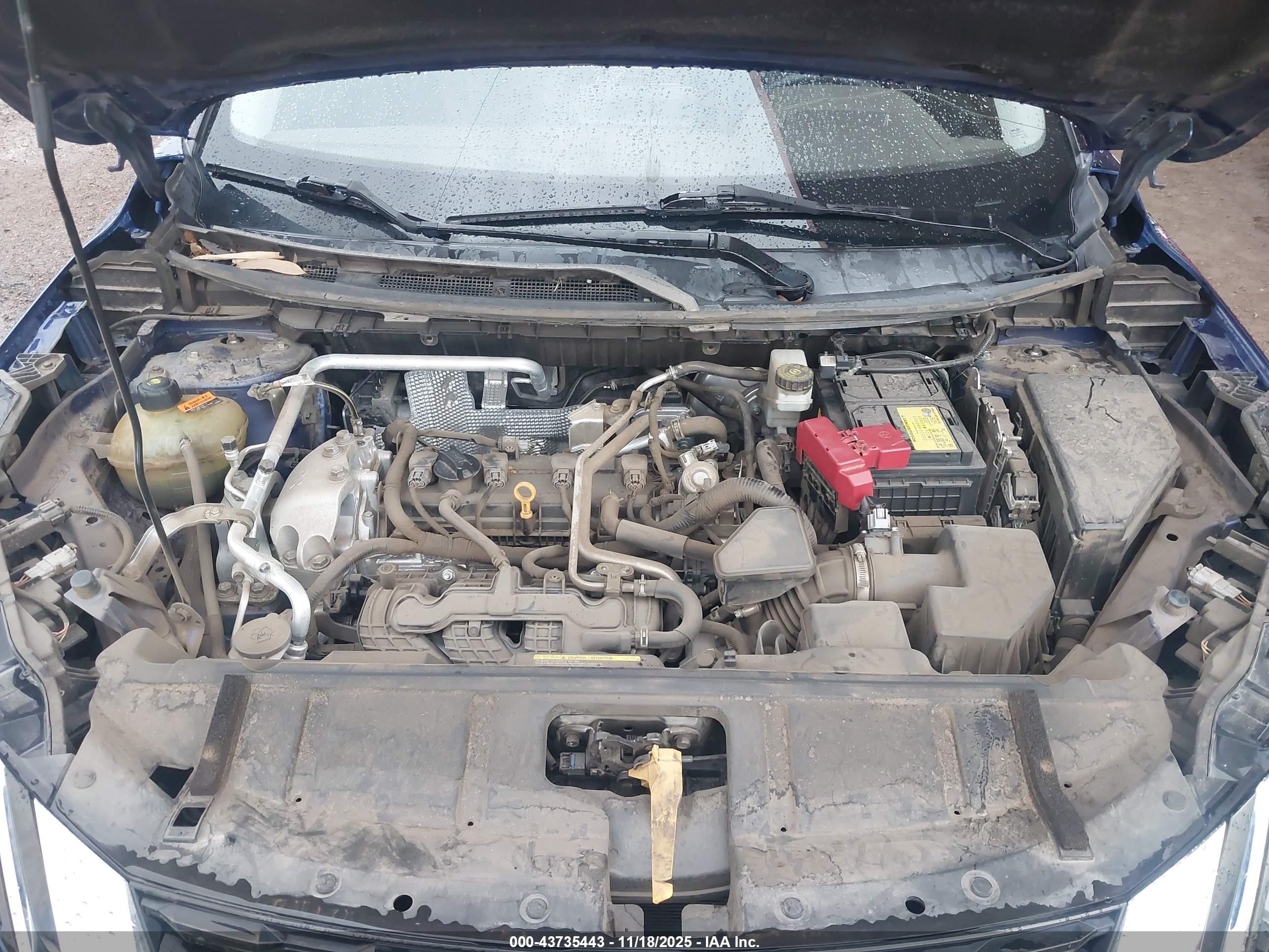 NISSAN ROGUE image 10