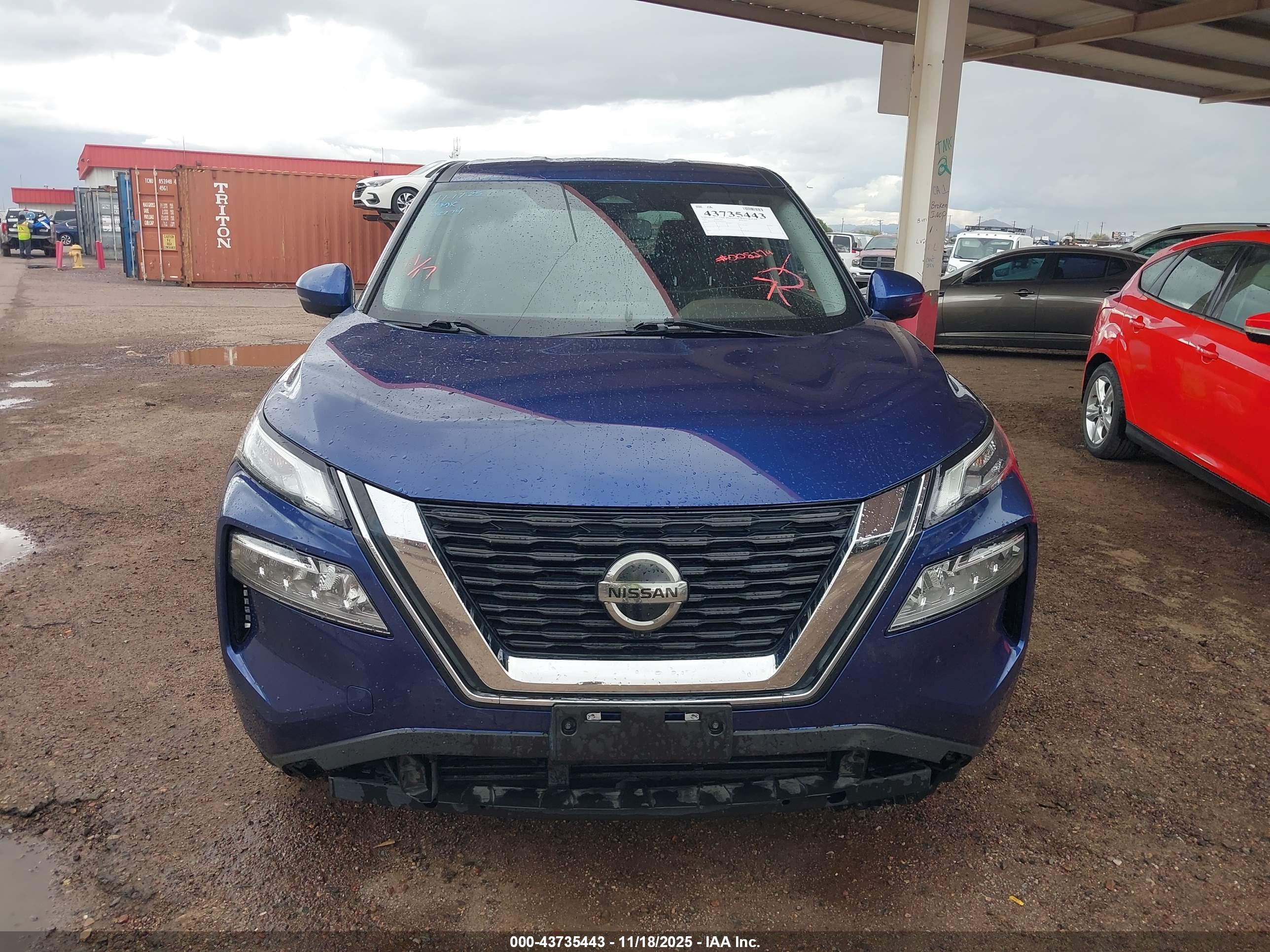 NISSAN ROGUE image 6
