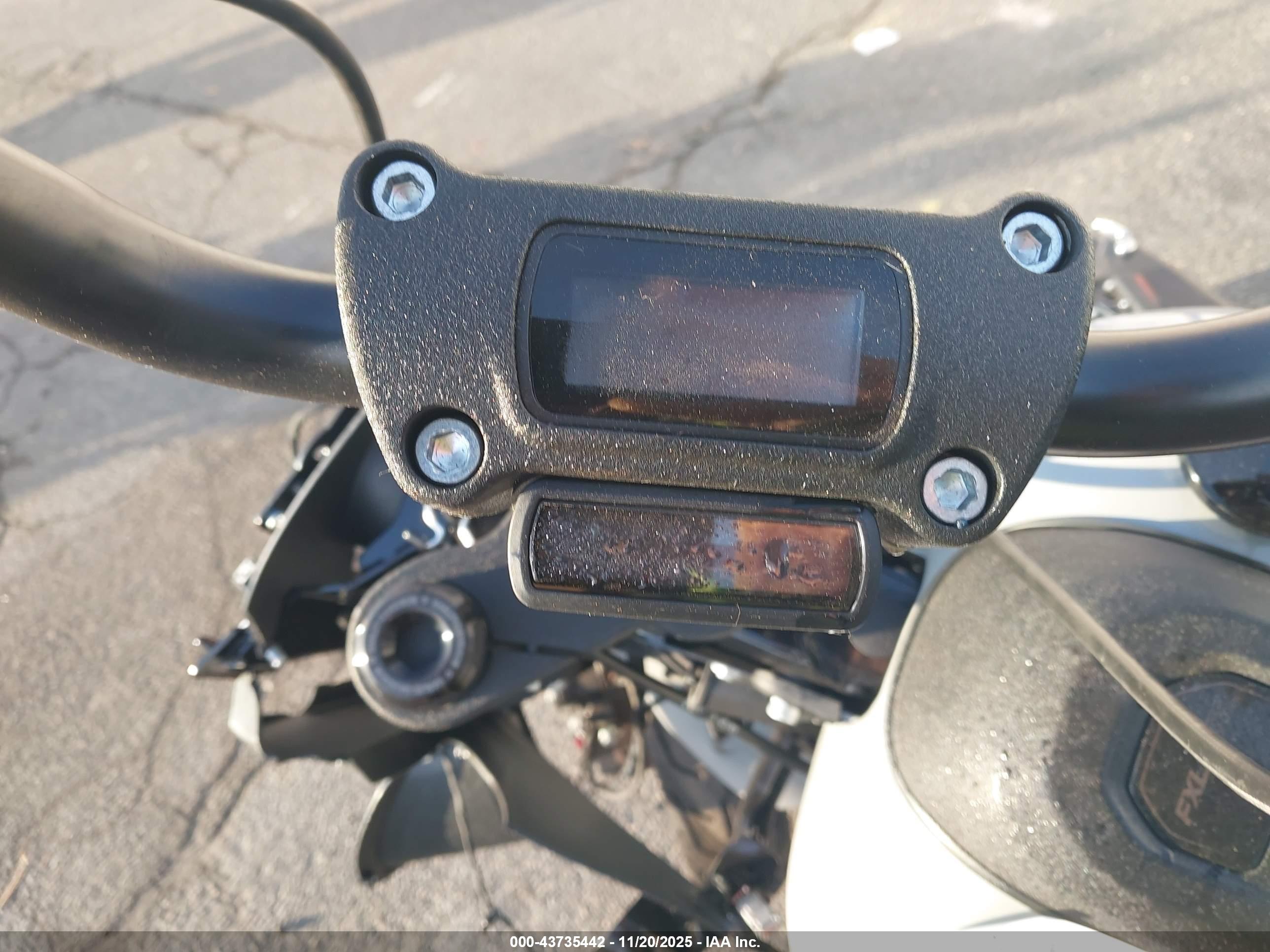 HARLEY-DAVIDSON FXLRST image 7