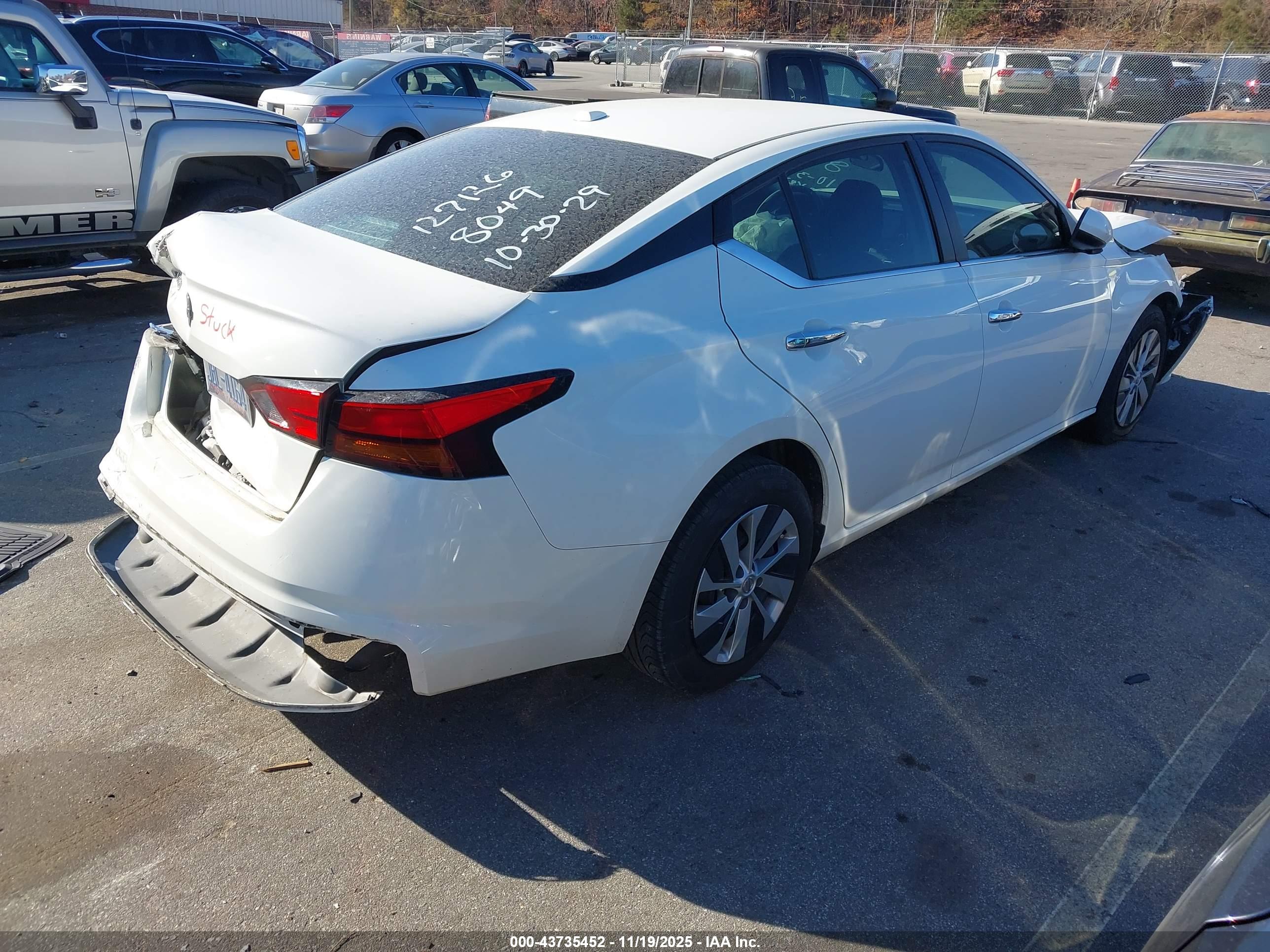 NISSAN ALTIMA image 4