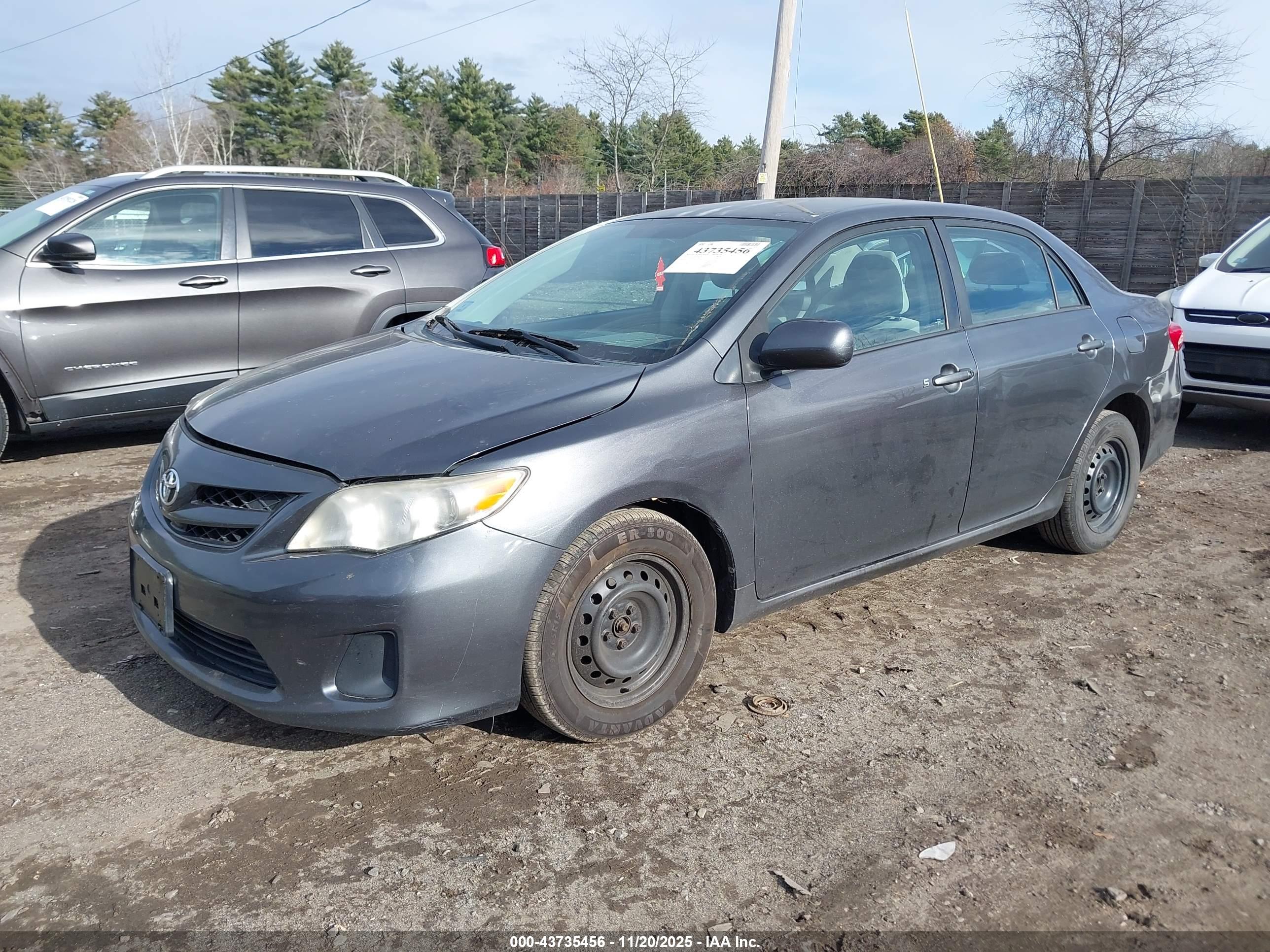 TOYOTA COROLLA image 2