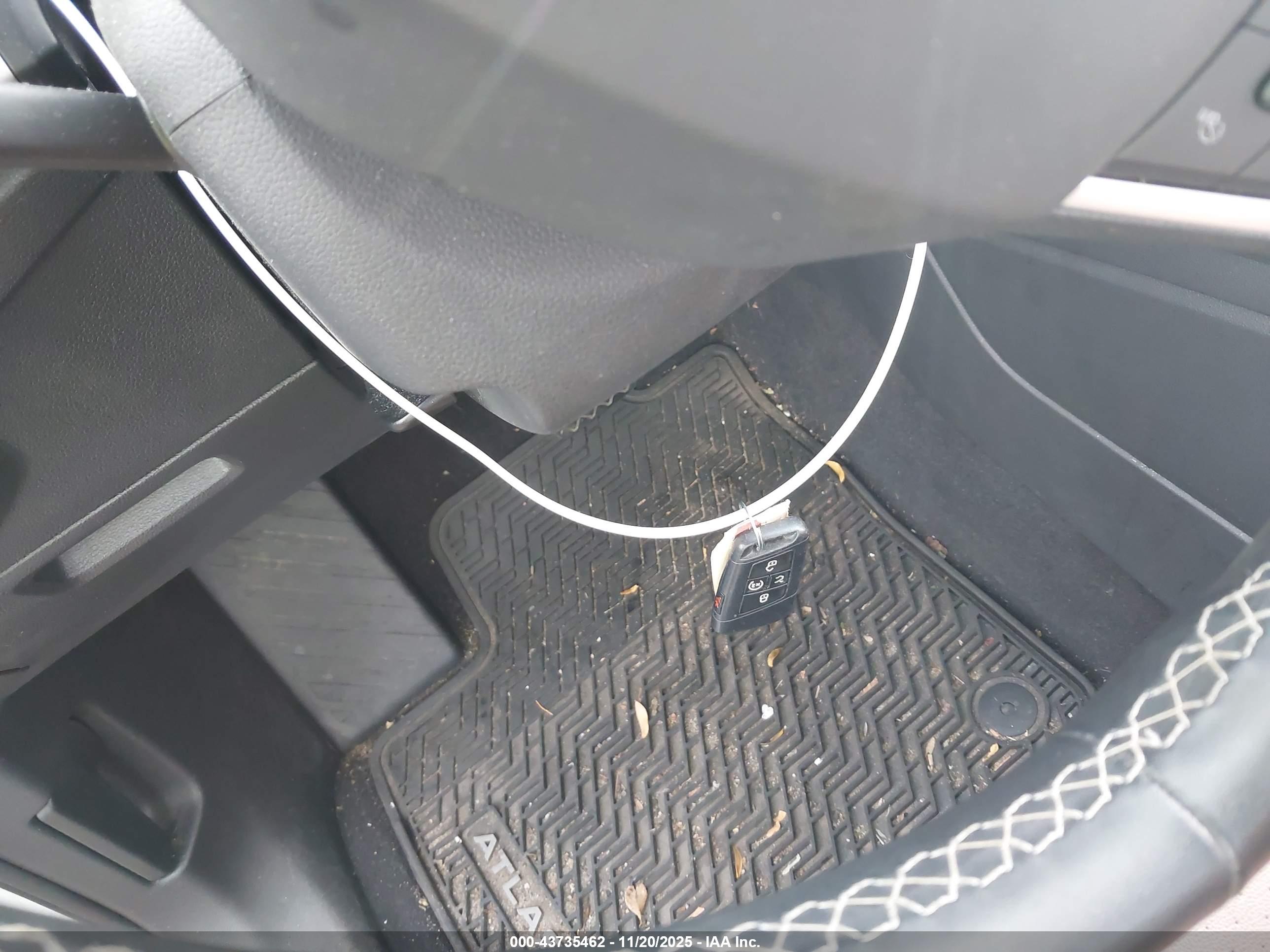 VOLKSWAGEN ATLAS image 11