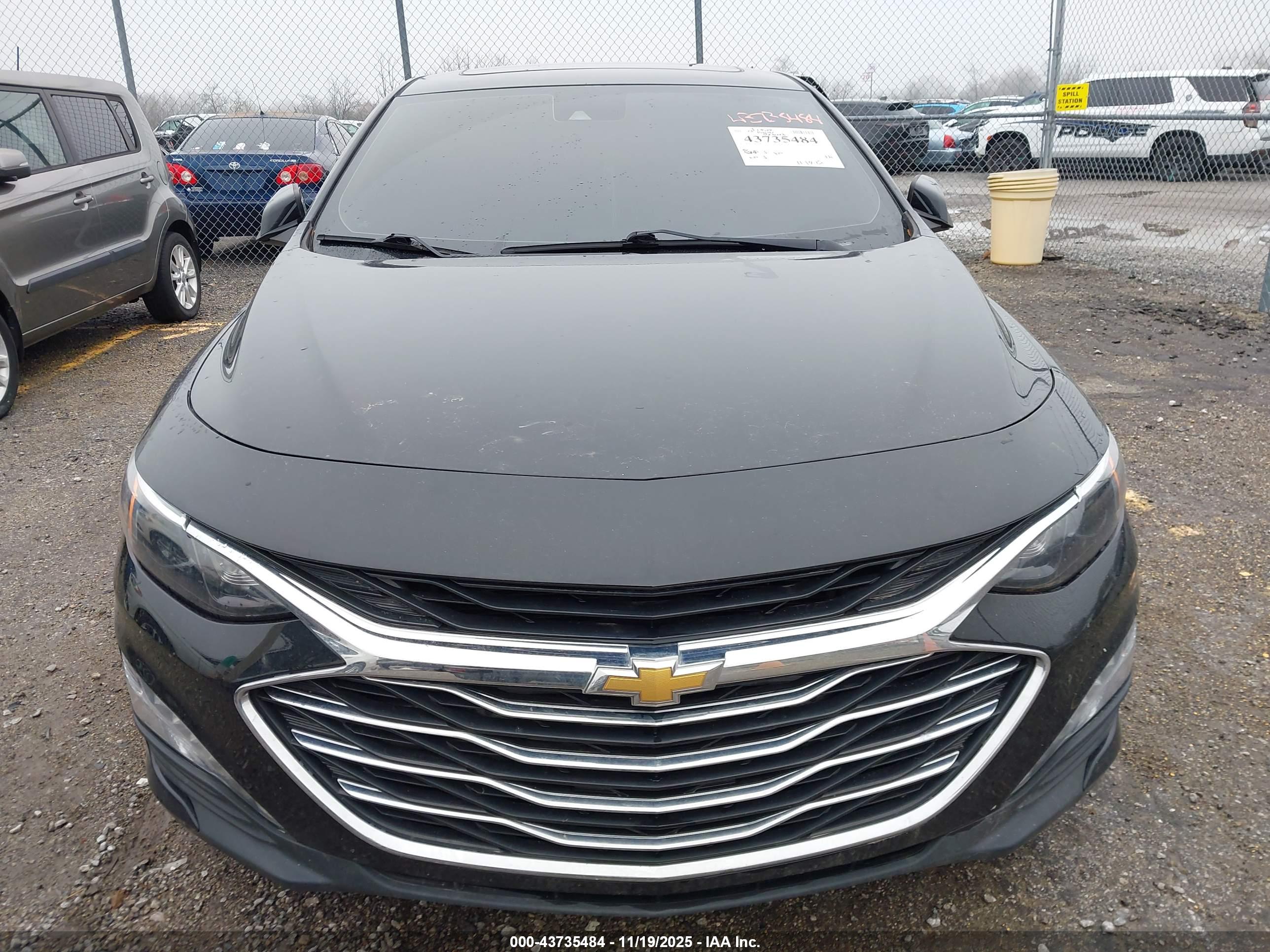 CHEVROLET MALIBU image 6