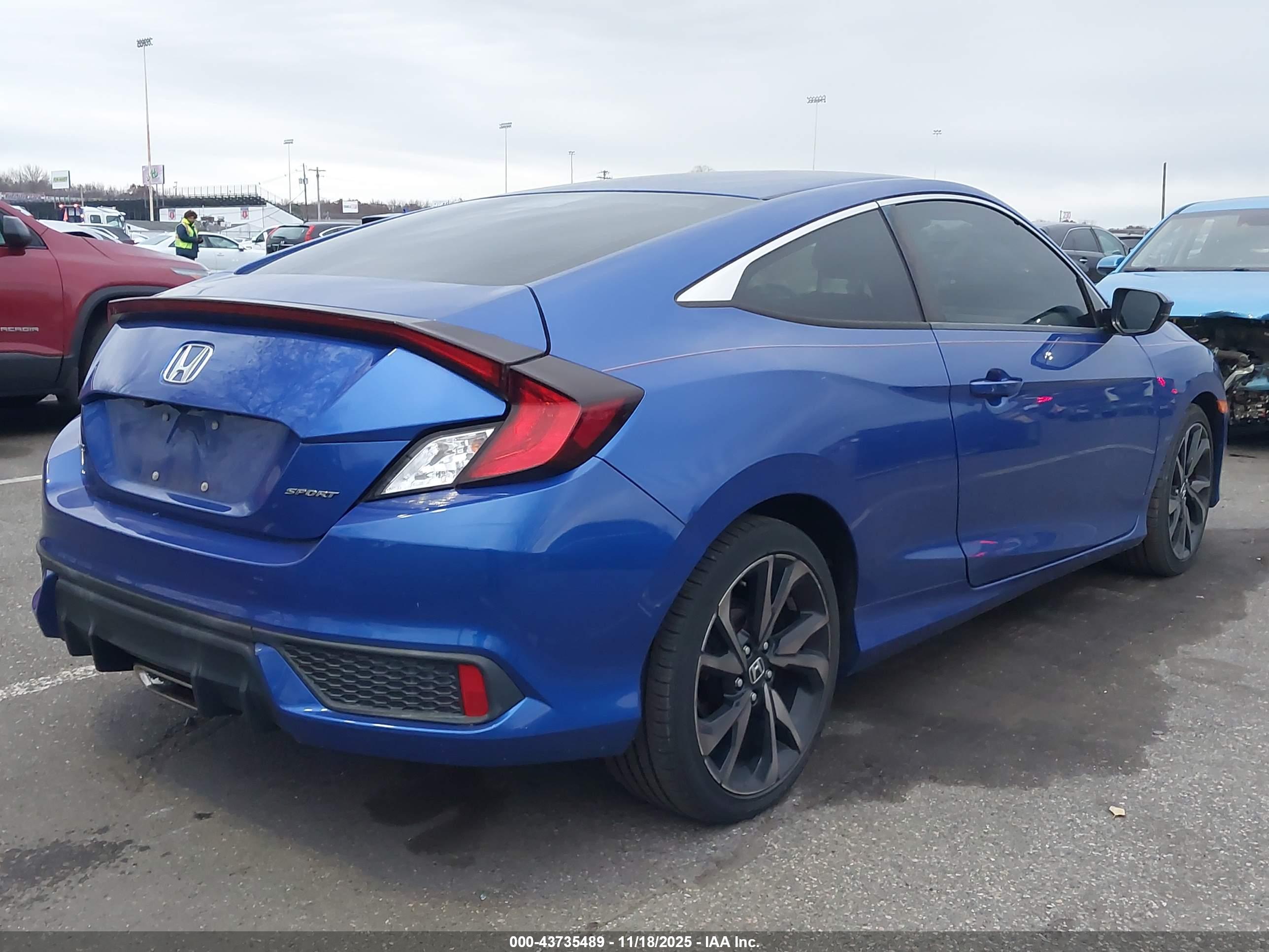 HONDA CIVIC image 4