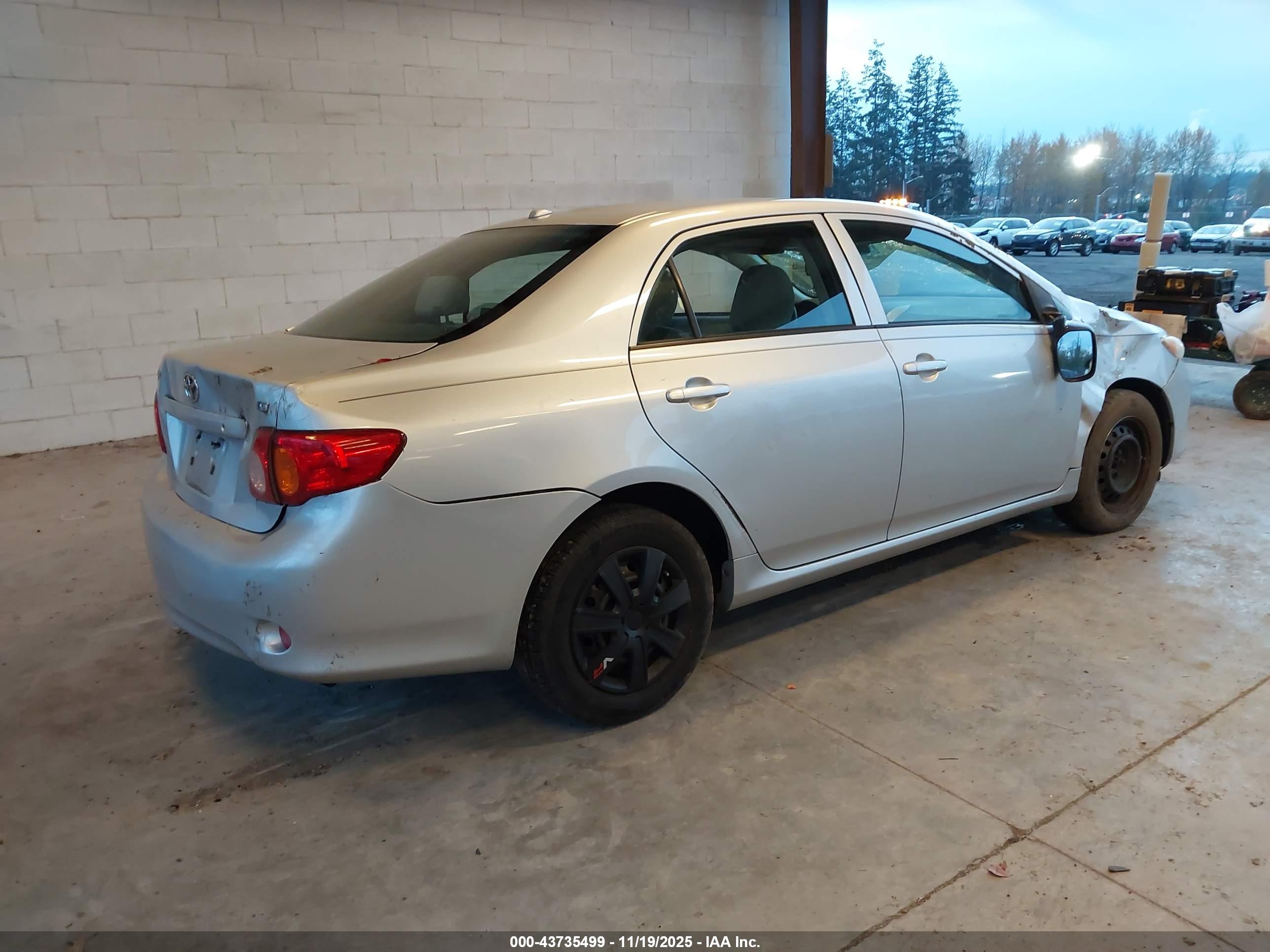 TOYOTA COROLLA image 4