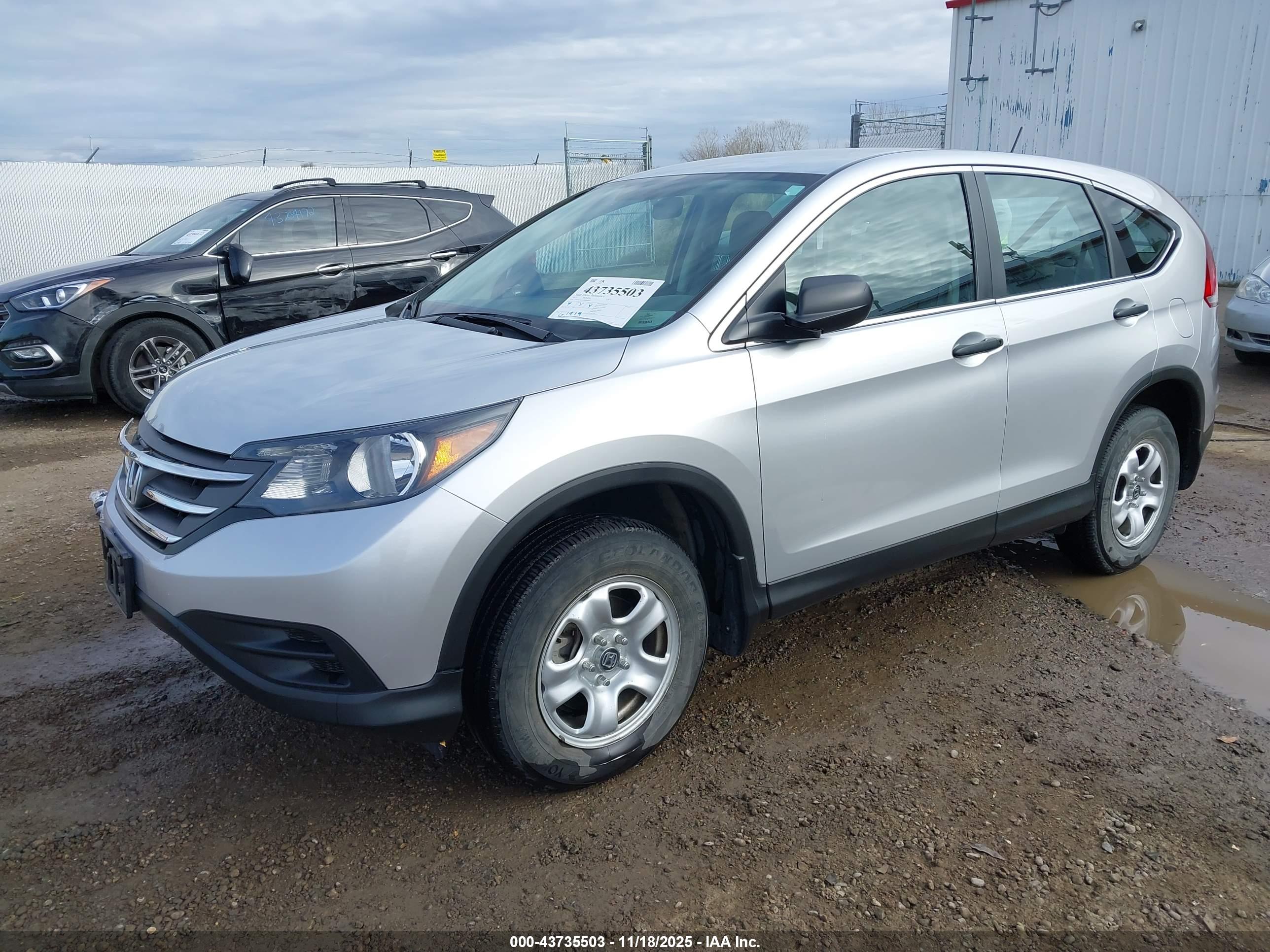 HONDA CR-V image 2