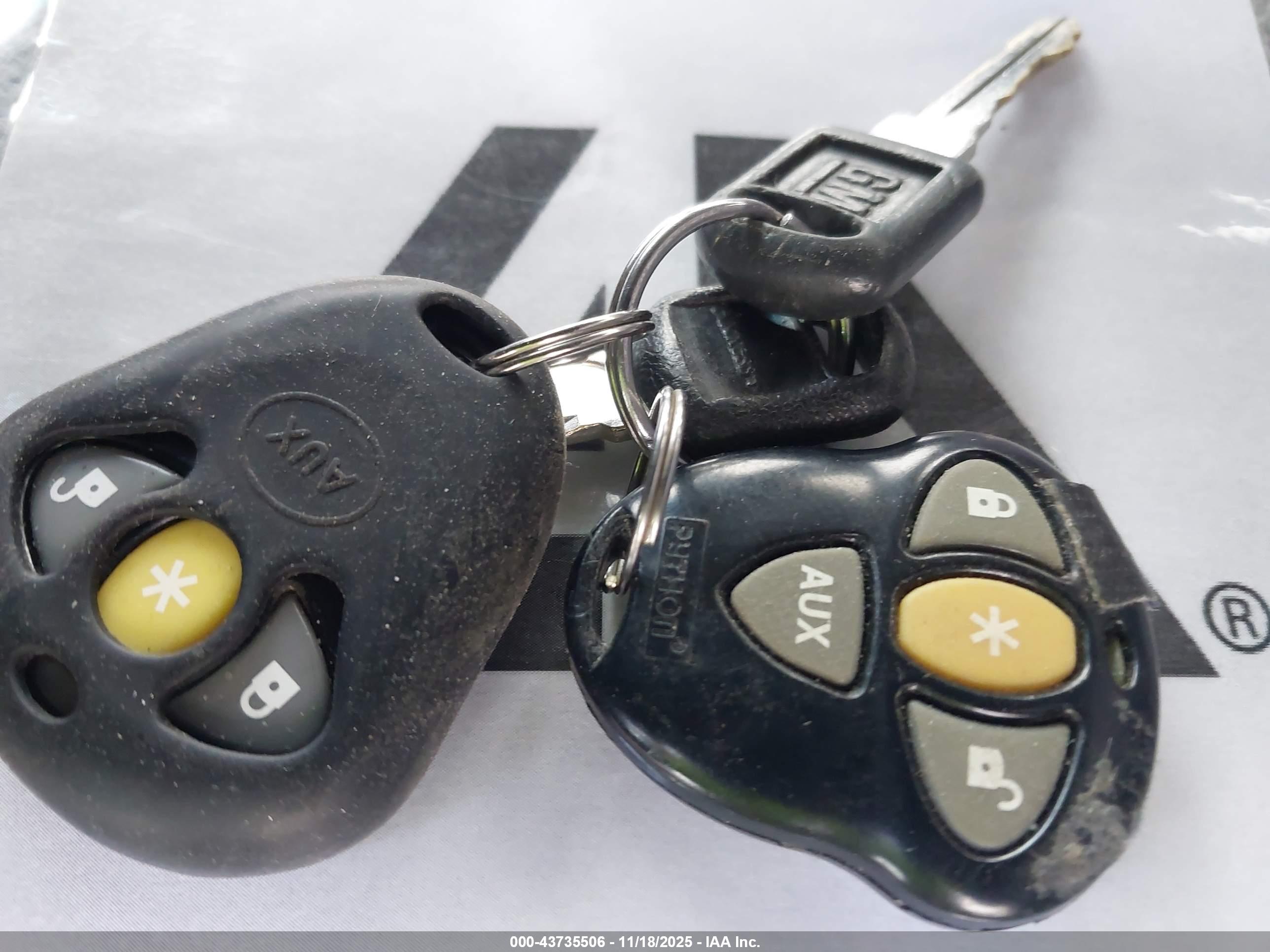 CHEVROLET GMT-400 image 11