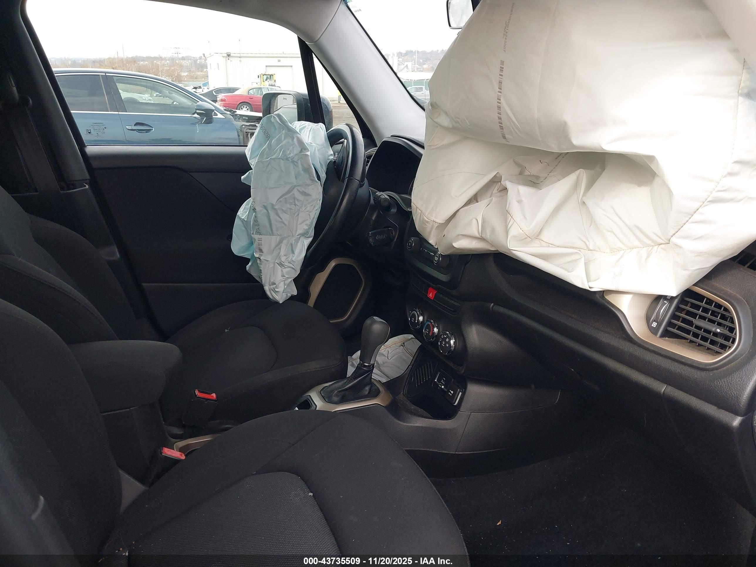 JEEP RENEGADE image 5