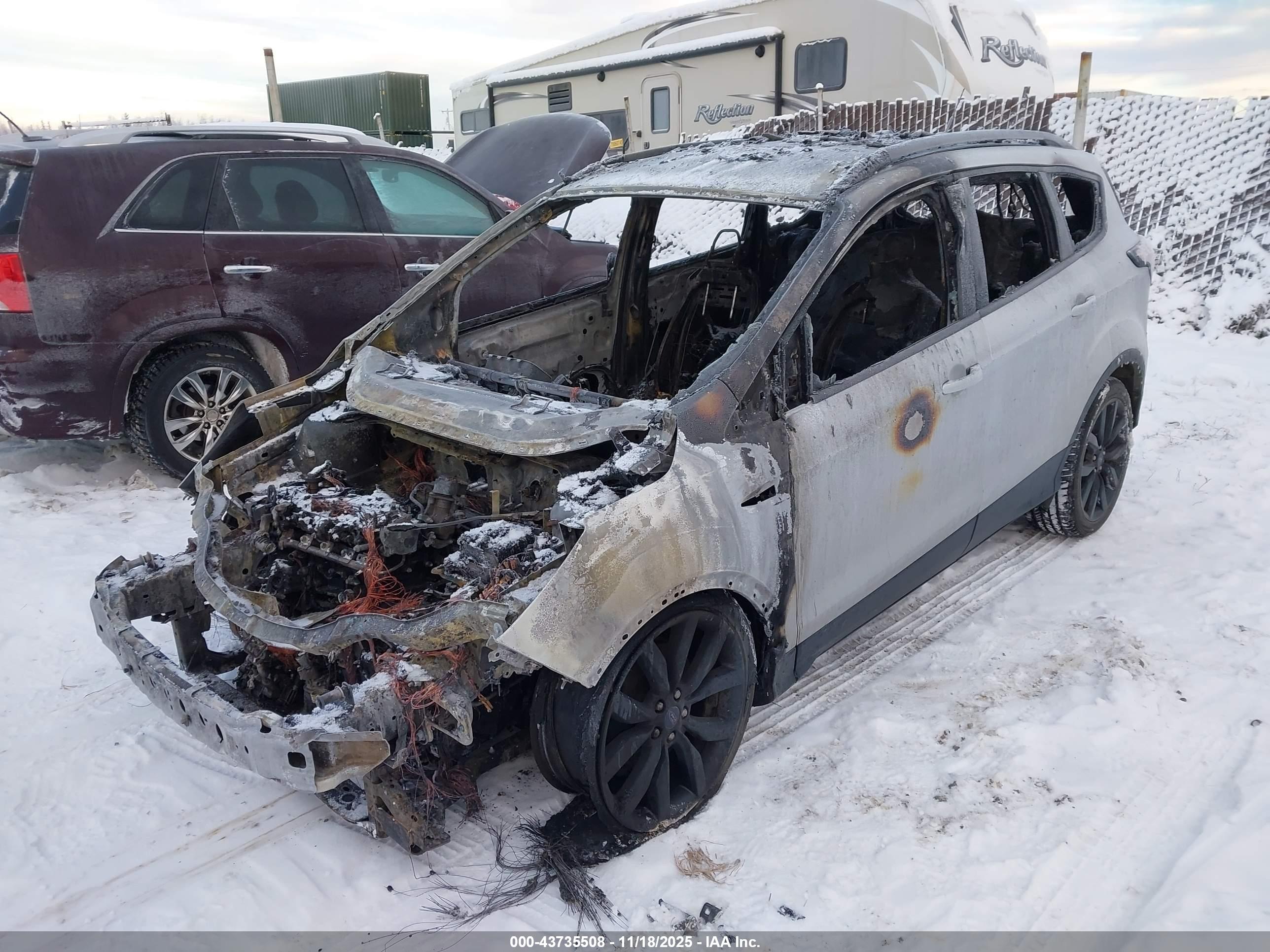 FORD ESCAPE image 2