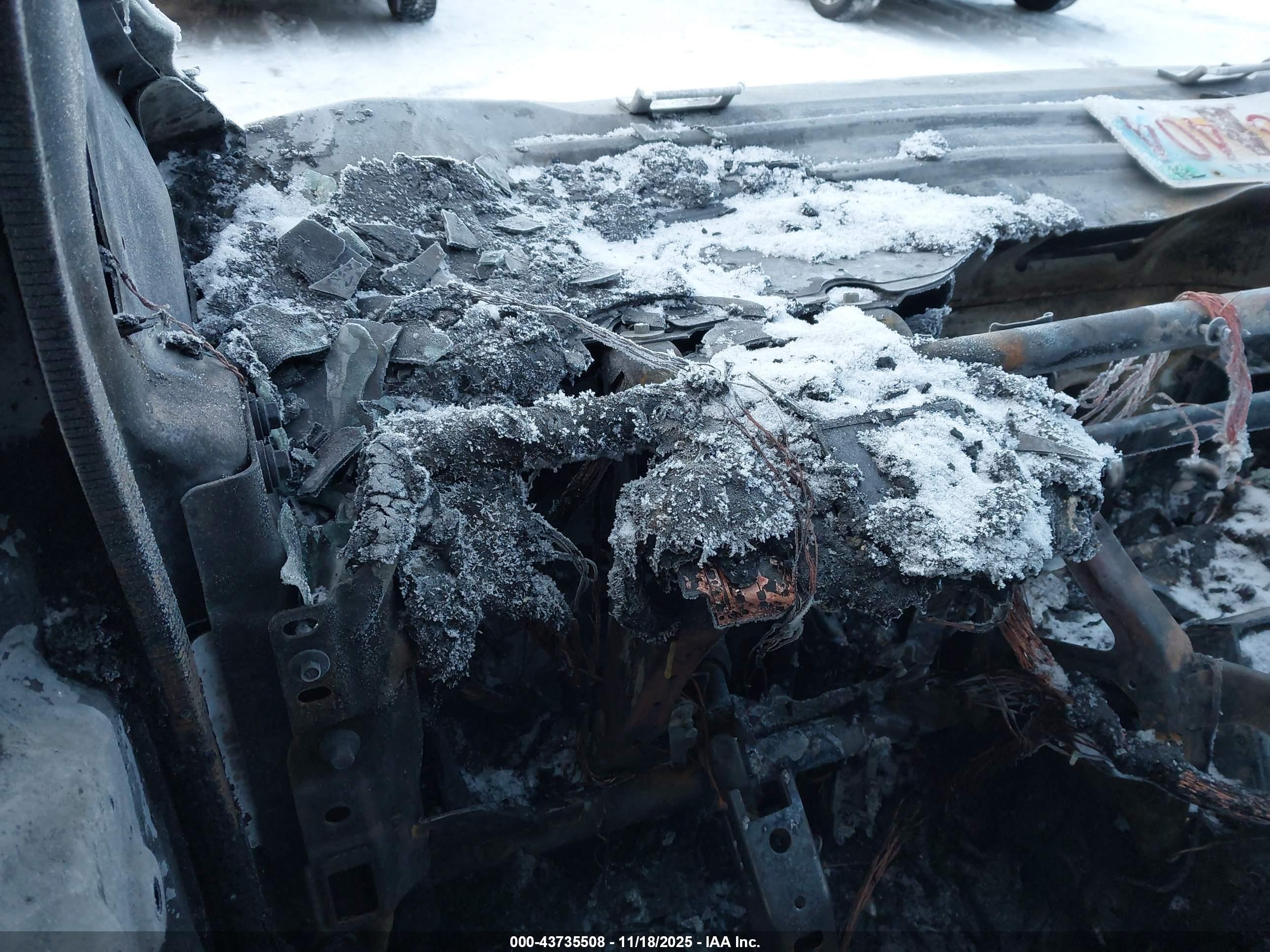 FORD ESCAPE image 7
