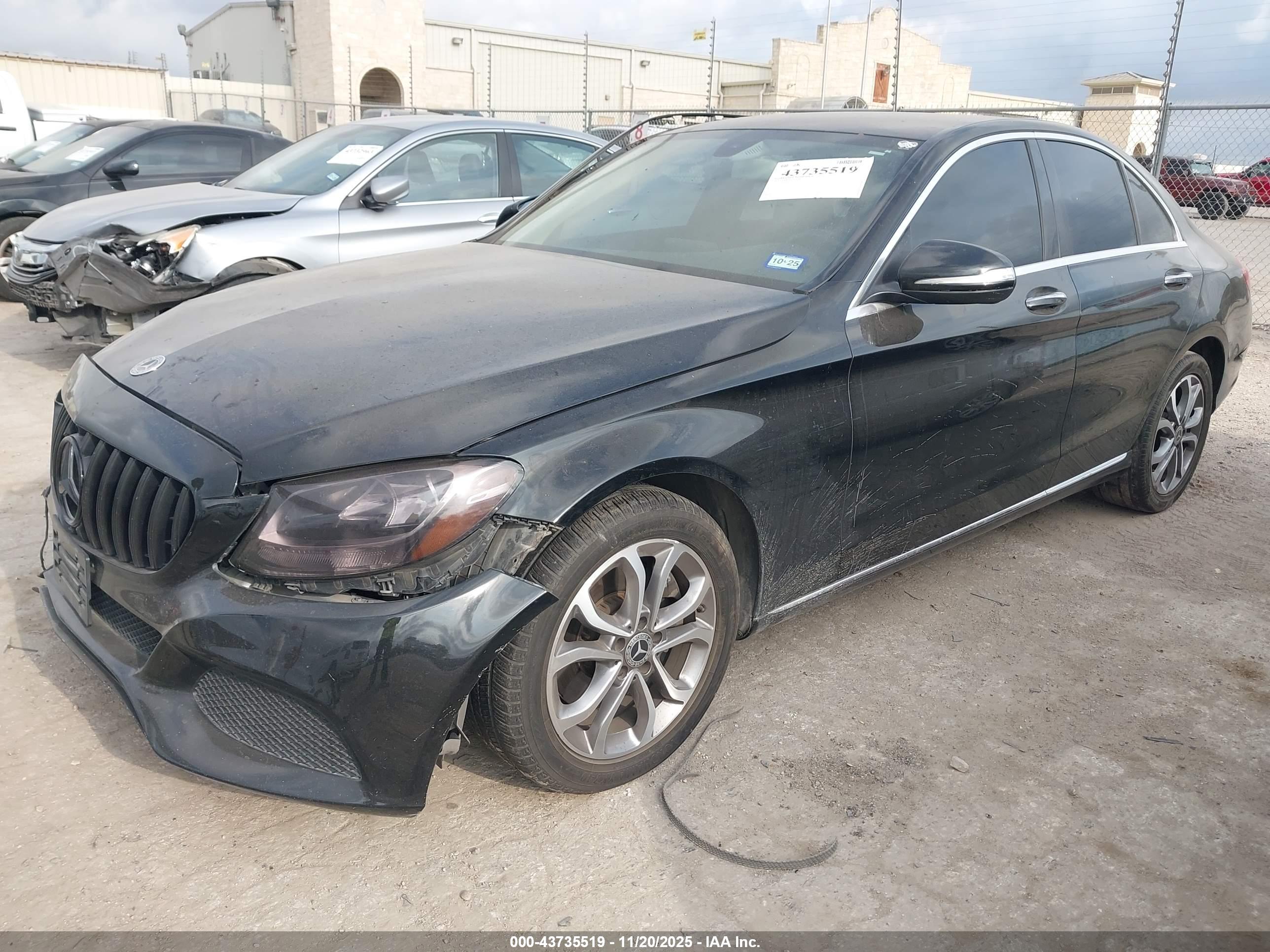 MERCEDES-BENZ C image 2