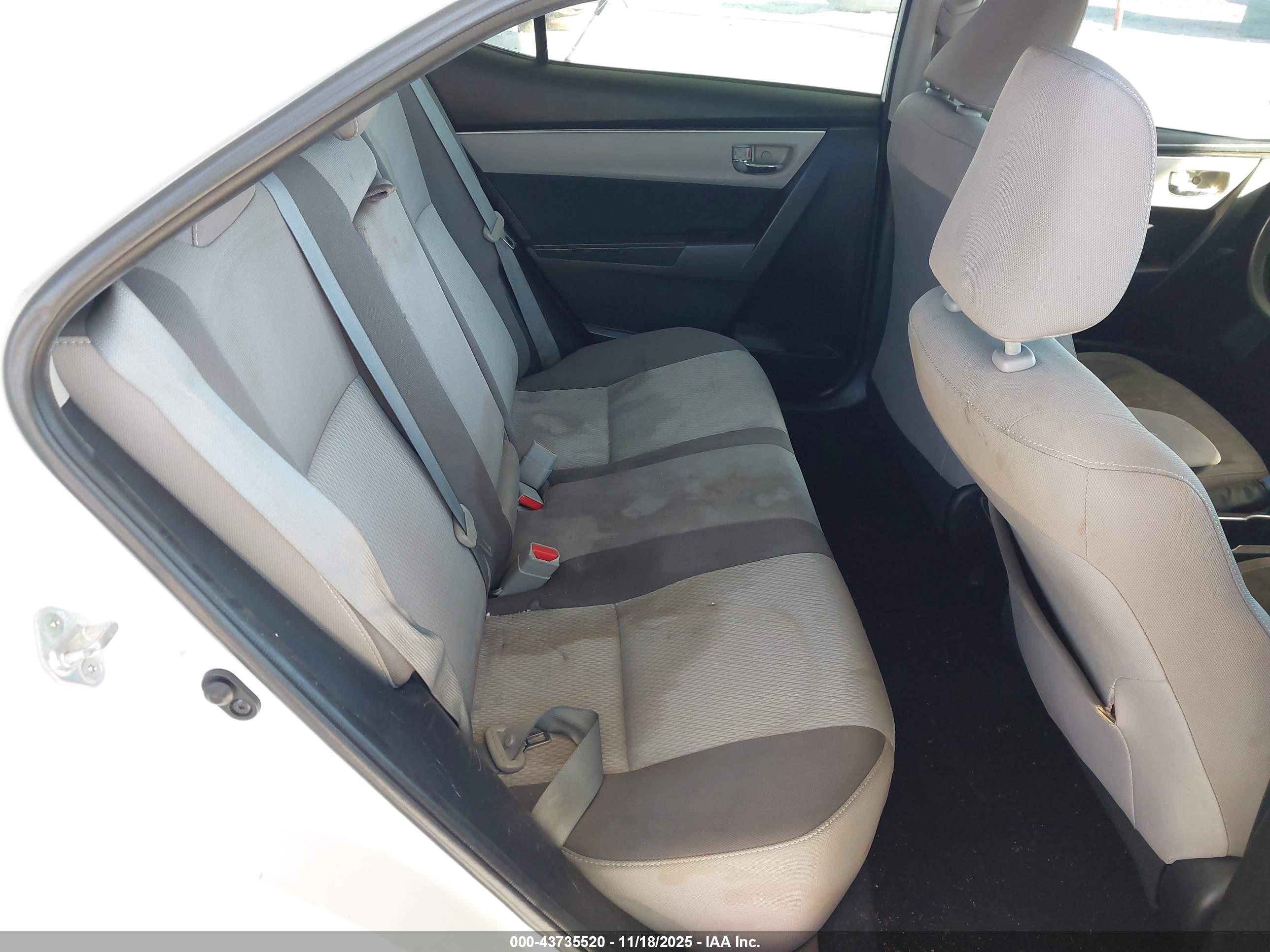 TOYOTA COROLLA image 8
