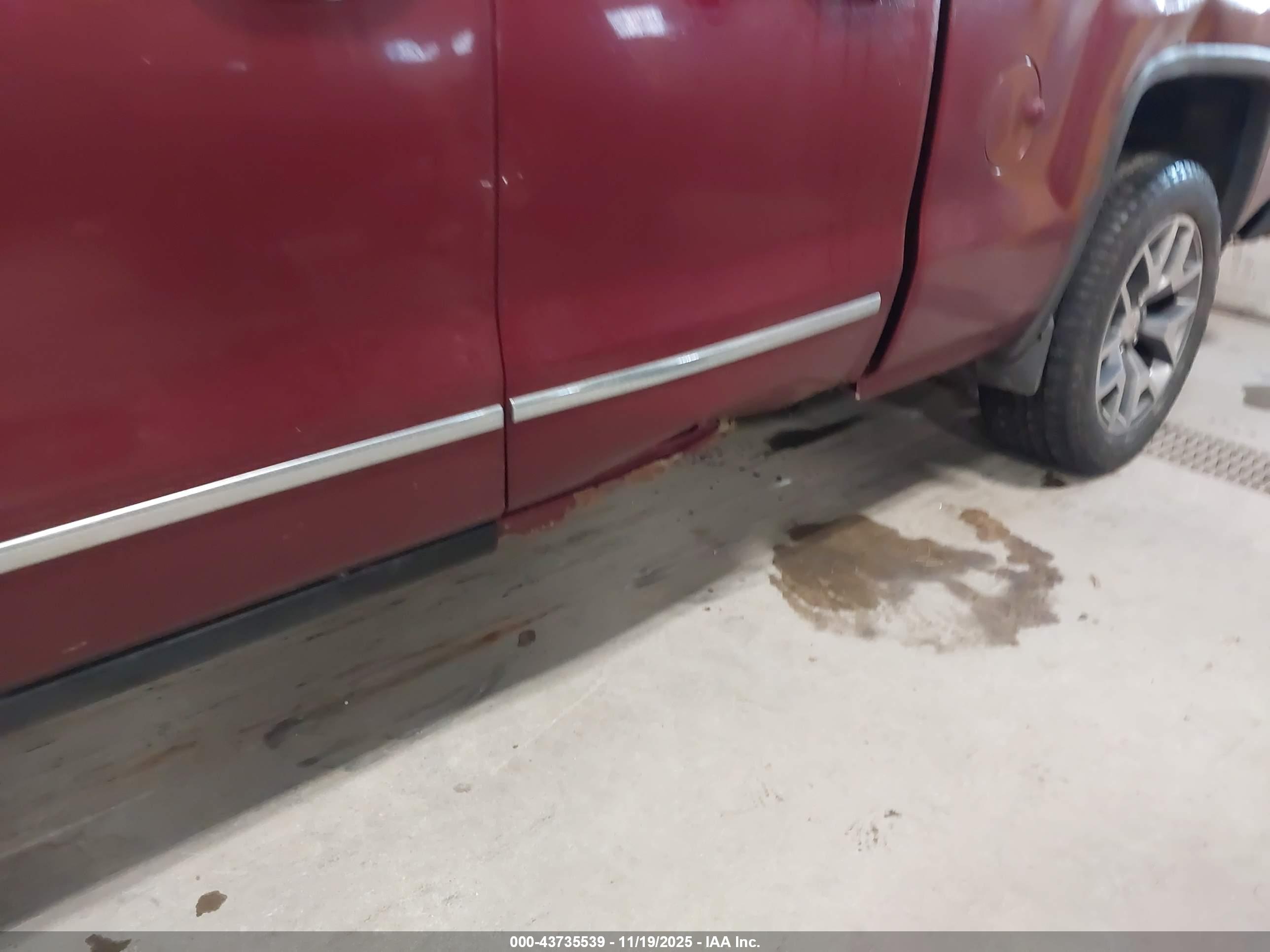 GMC SIERRA image 6