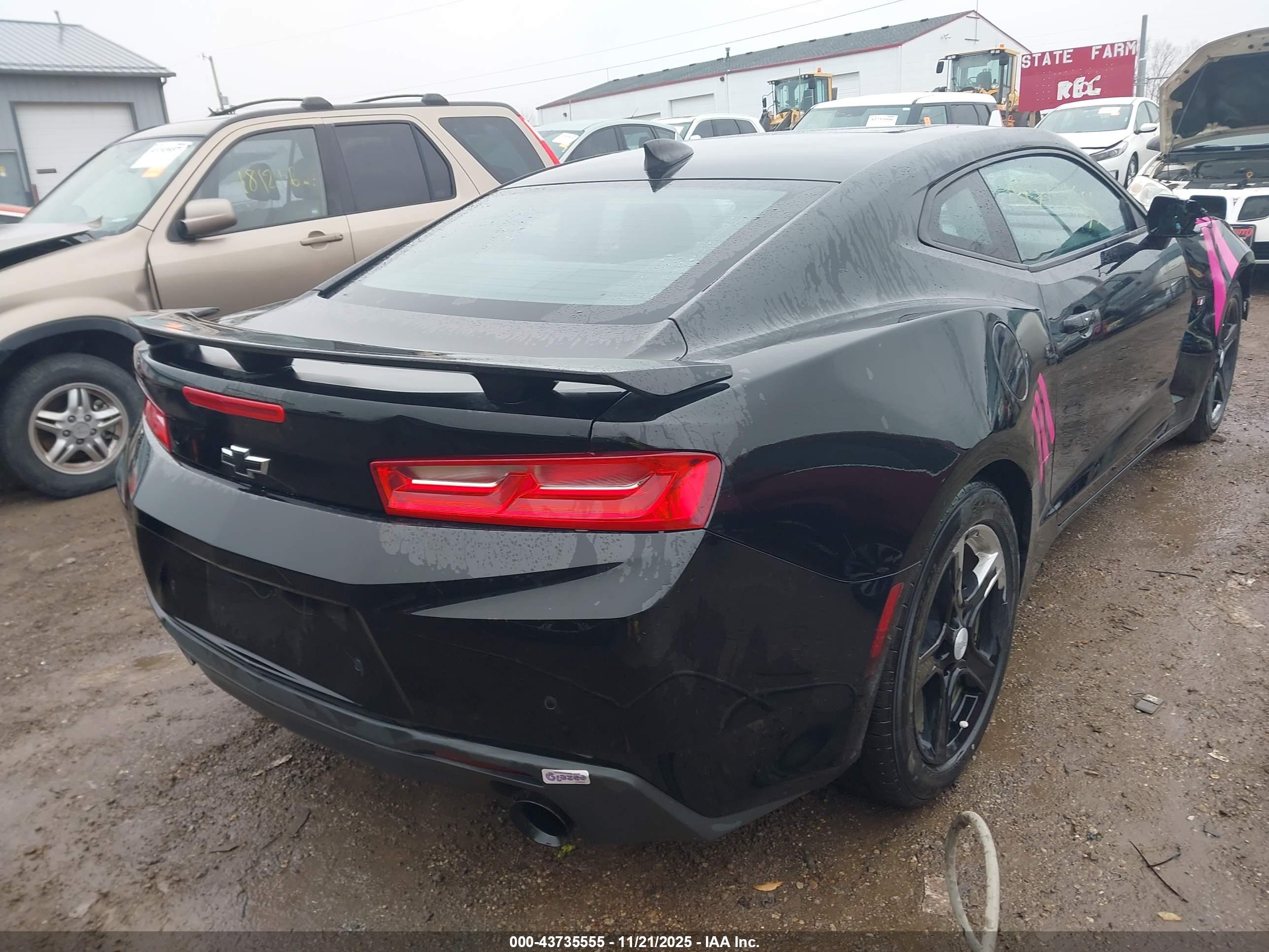 CHEVROLET CAMARO image 4