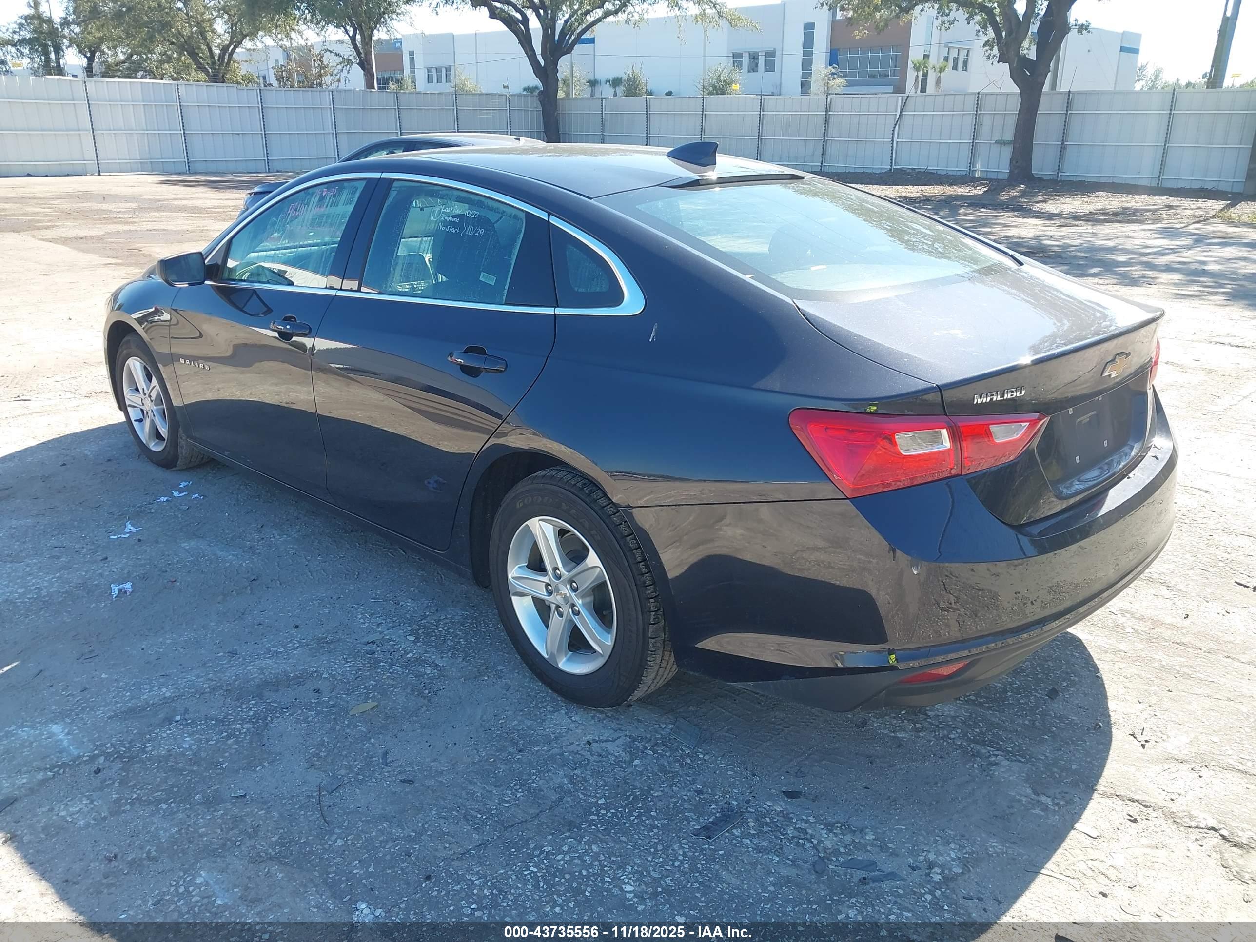 CHEVROLET MALIBU image 3