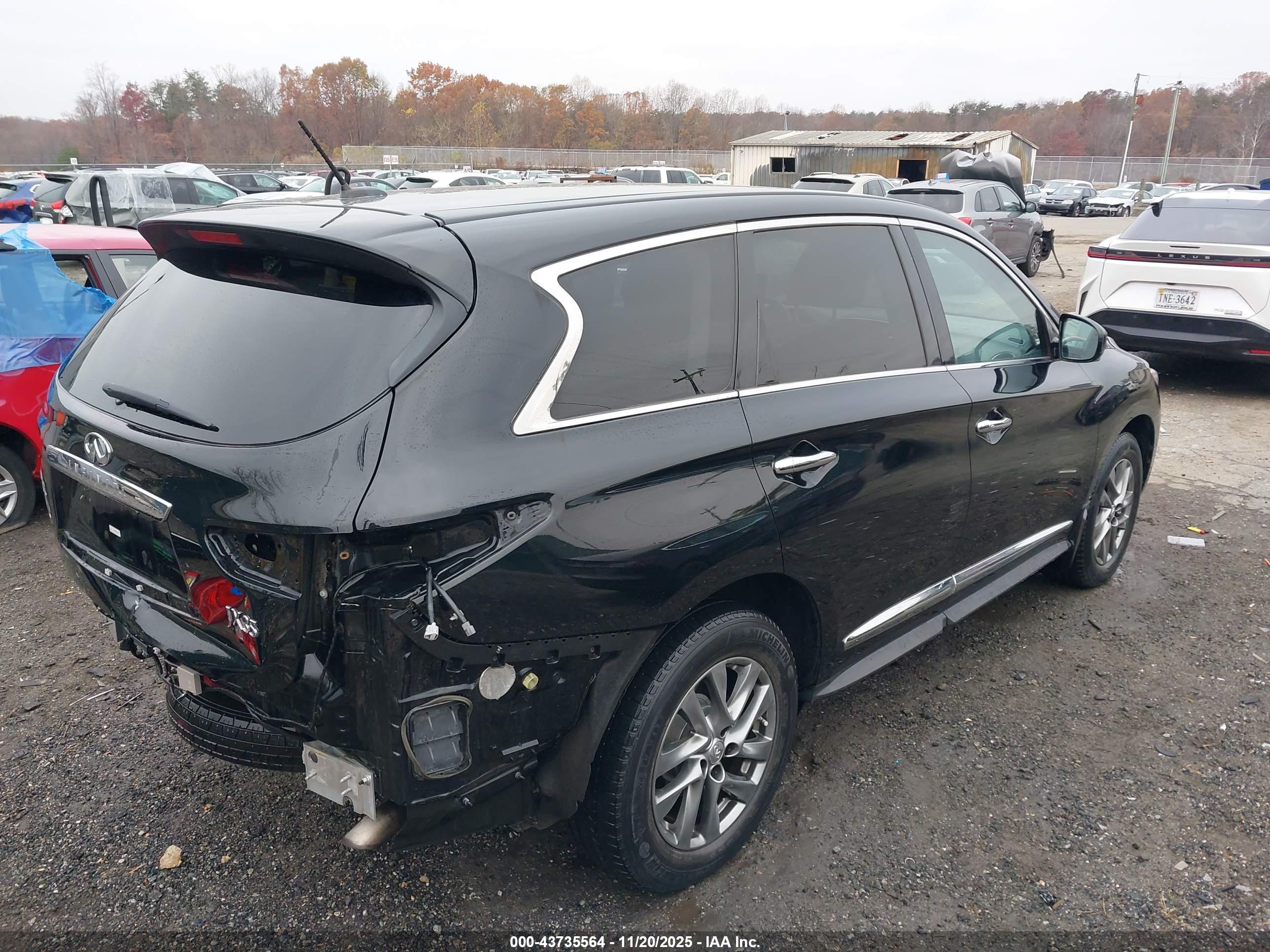 INFINITI JX35 image 4