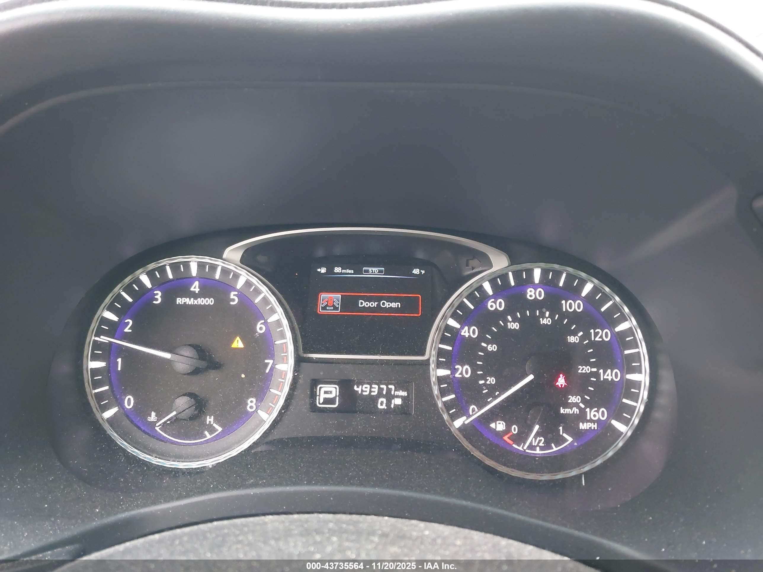 INFINITI JX35 image 7