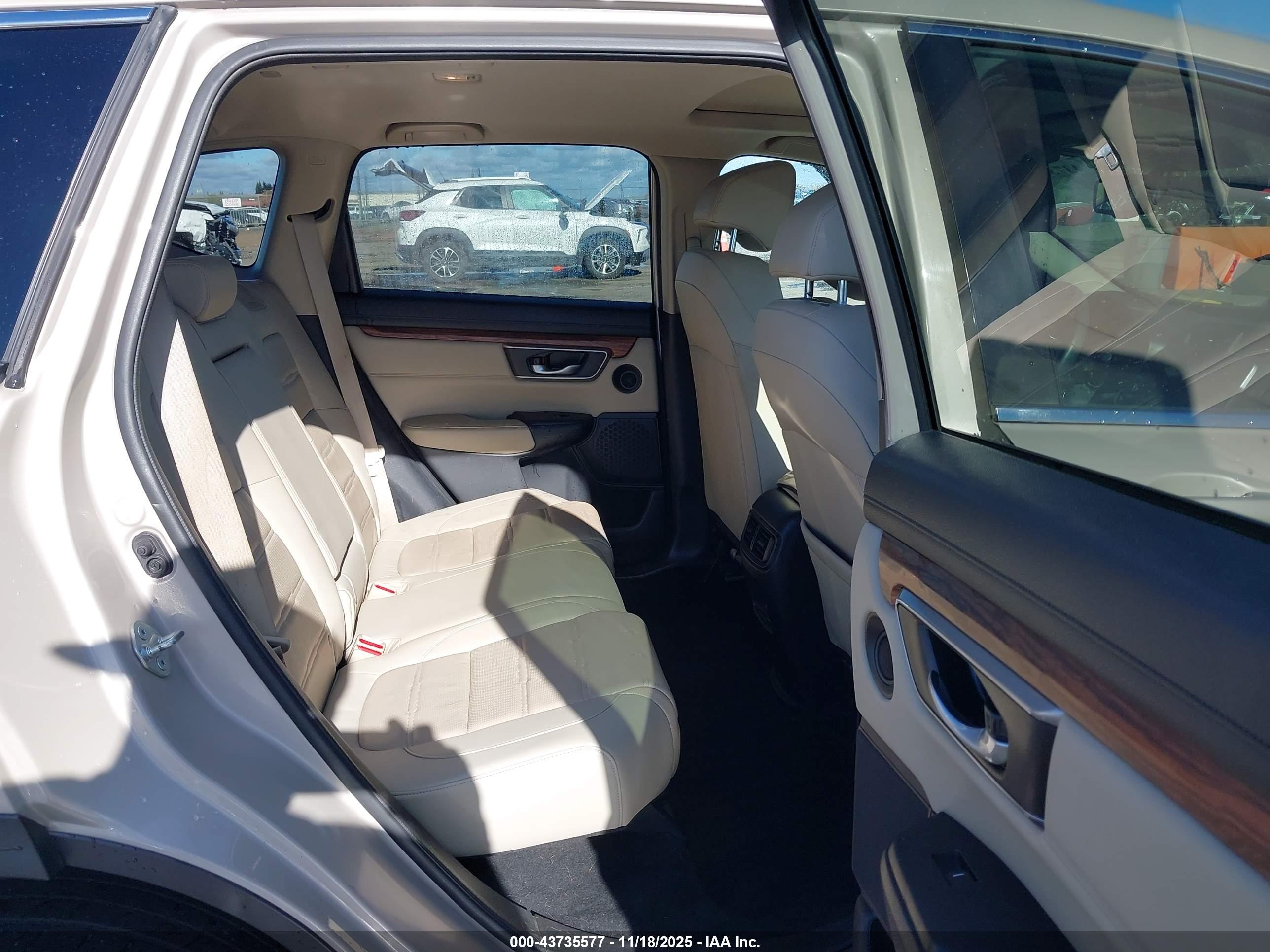 HONDA CR-V image 8
